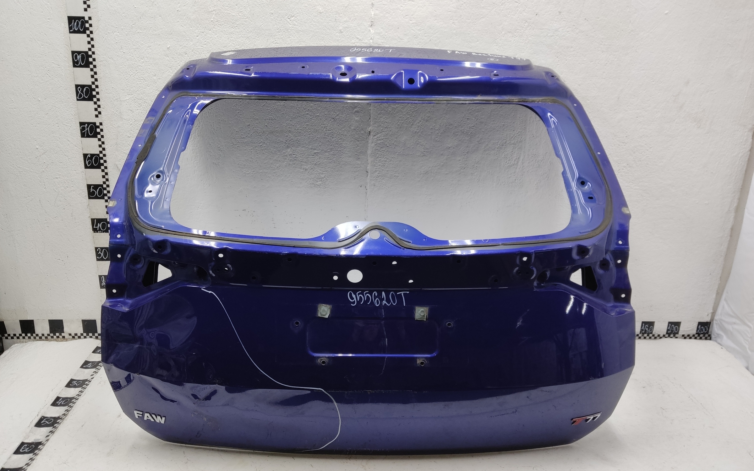 Крышка багажника FAW Bestune T77