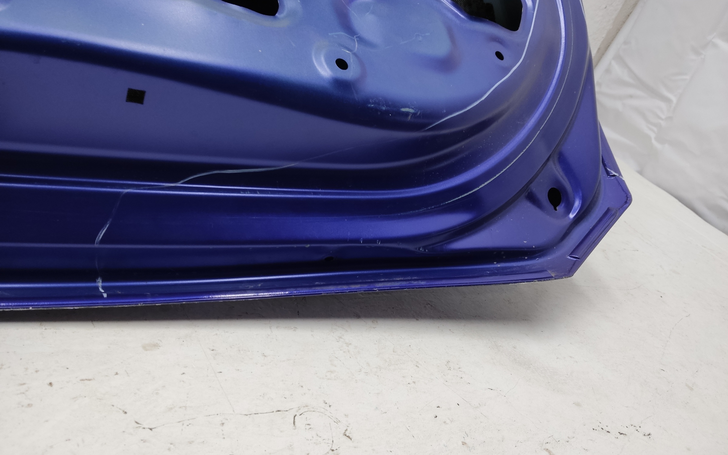 Крышка багажника FAW Bestune T77