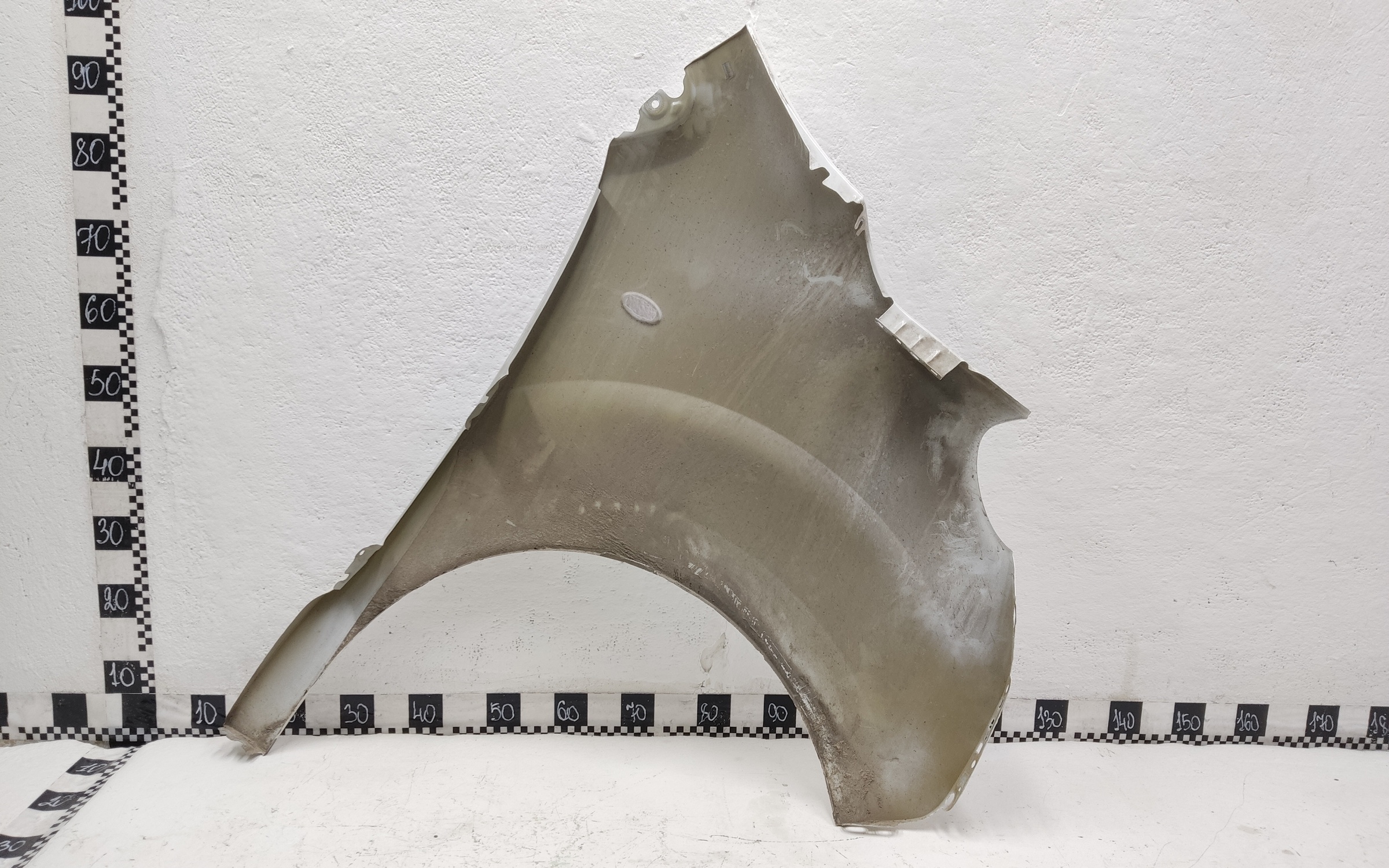 Крыло переднее левое Peugeot Traveller