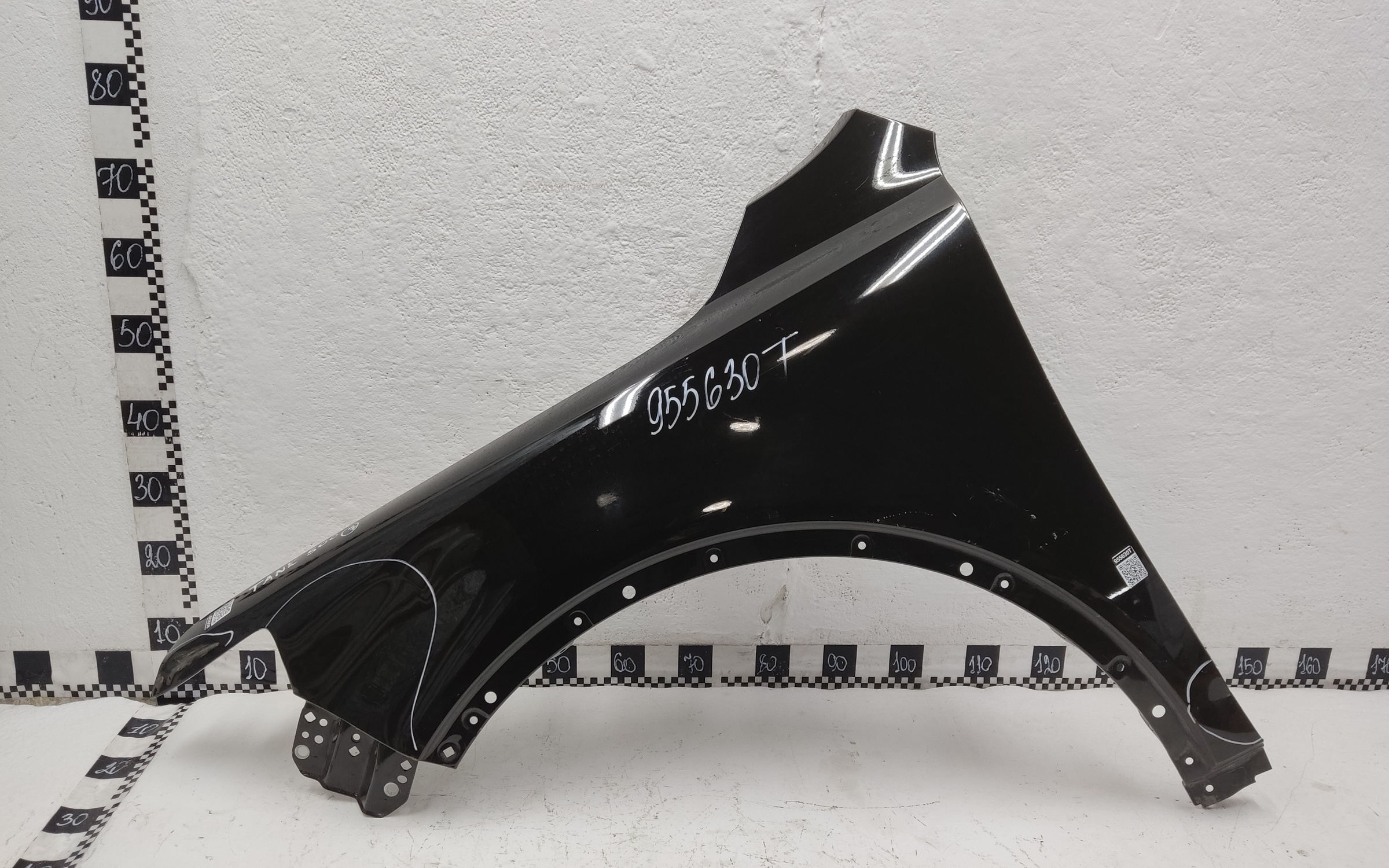 Крыло переднее левое Tank 500