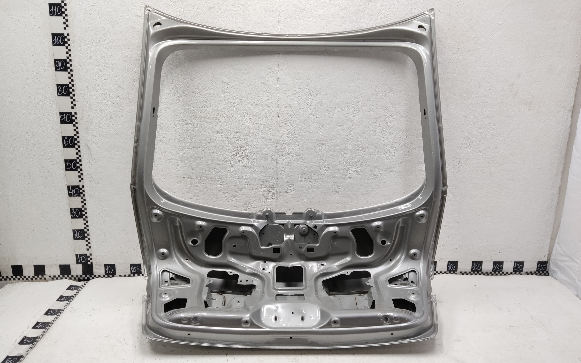 Крышка багажника Skoda Rapid 2