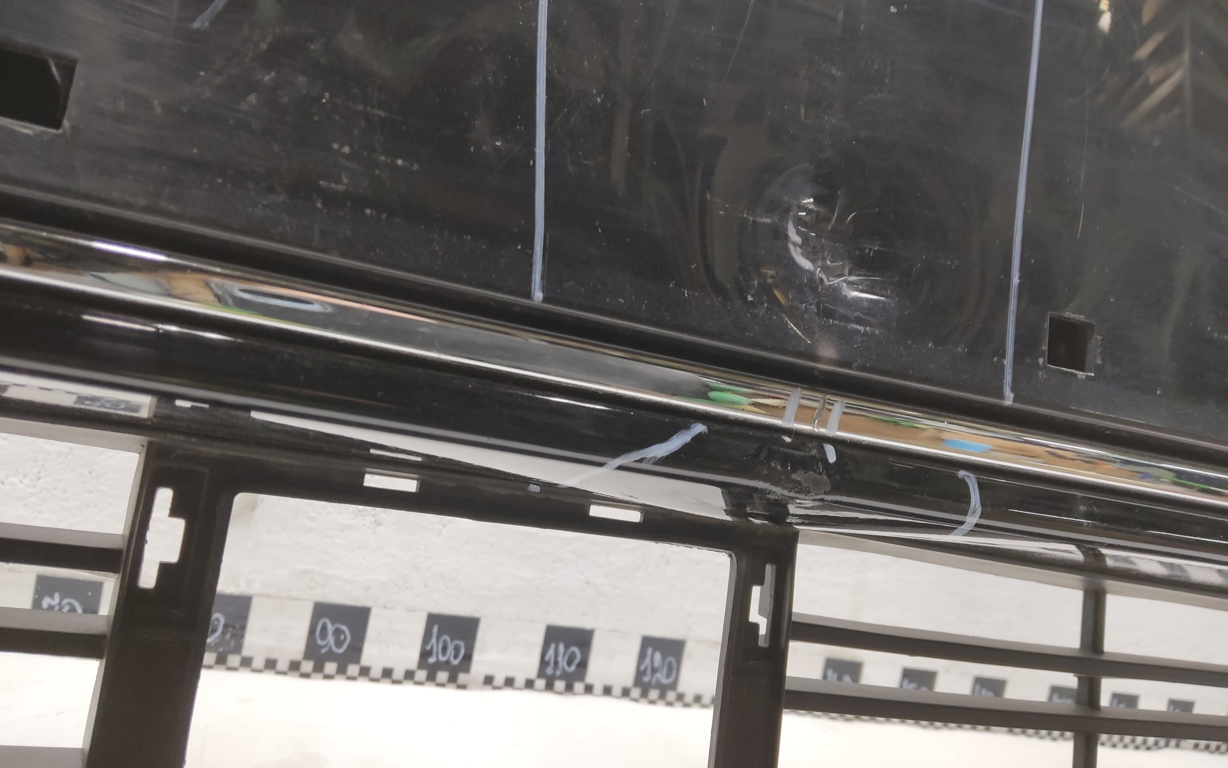 Бампер передний Voyah Dream 1