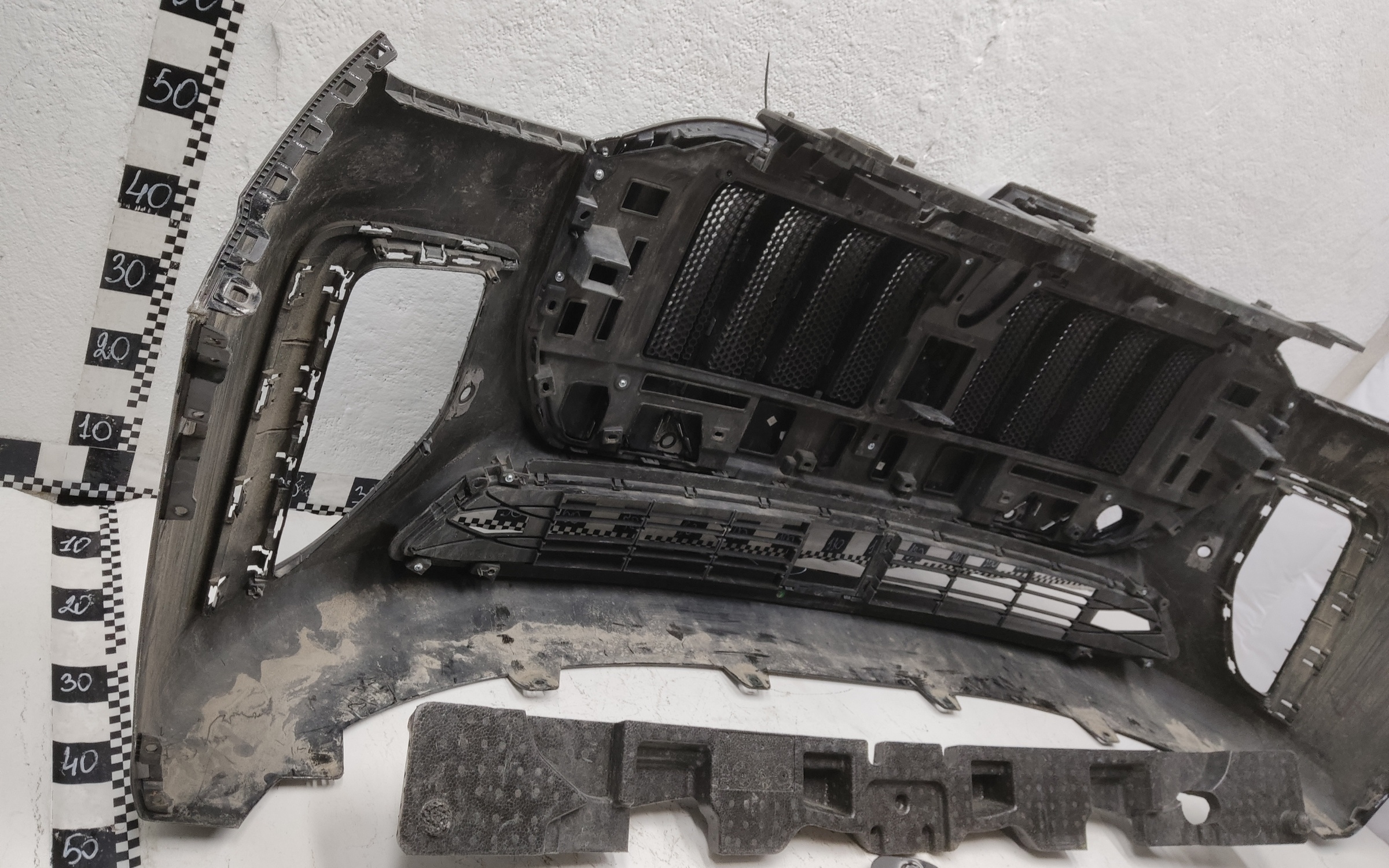 Бампер передний Voyah Dream 1