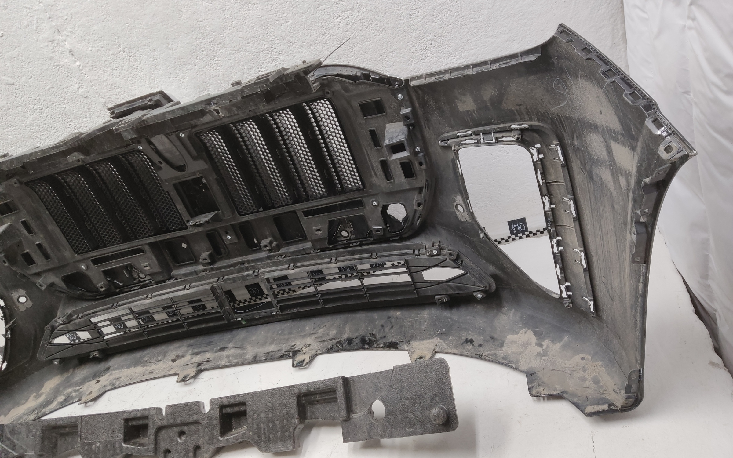 Бампер передний Voyah Dream 1