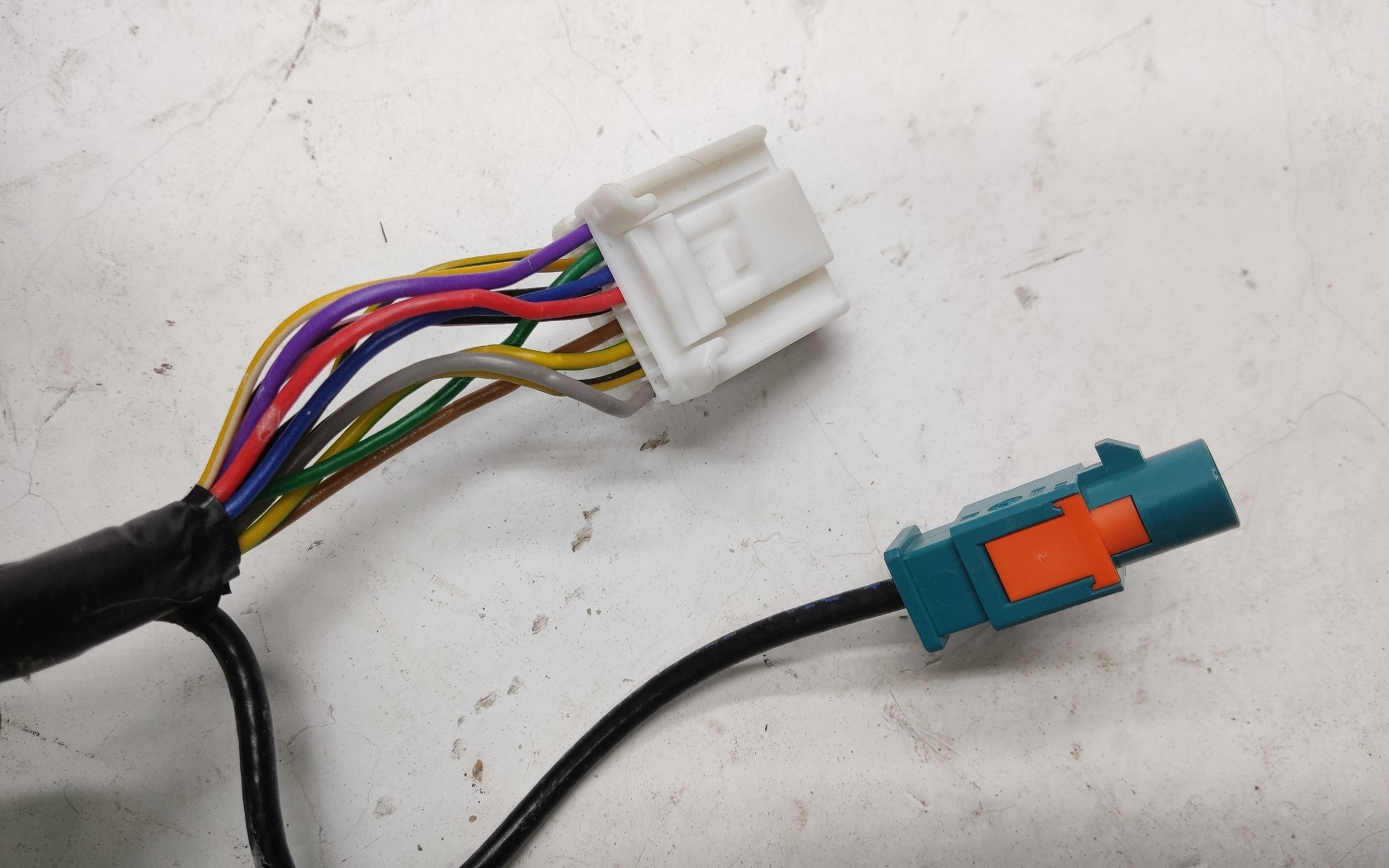 Зеркало левое Geely Coolray 12+1 контактов карбон