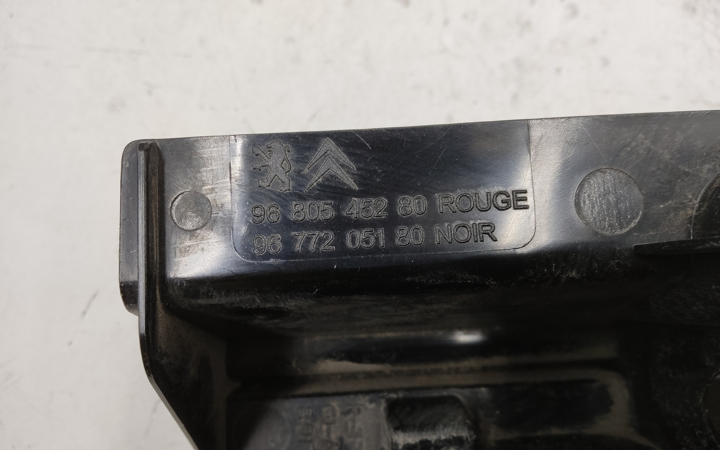 Фонарь задний левый наружный Citroen Berlingo 2 Restail  Компактвэн