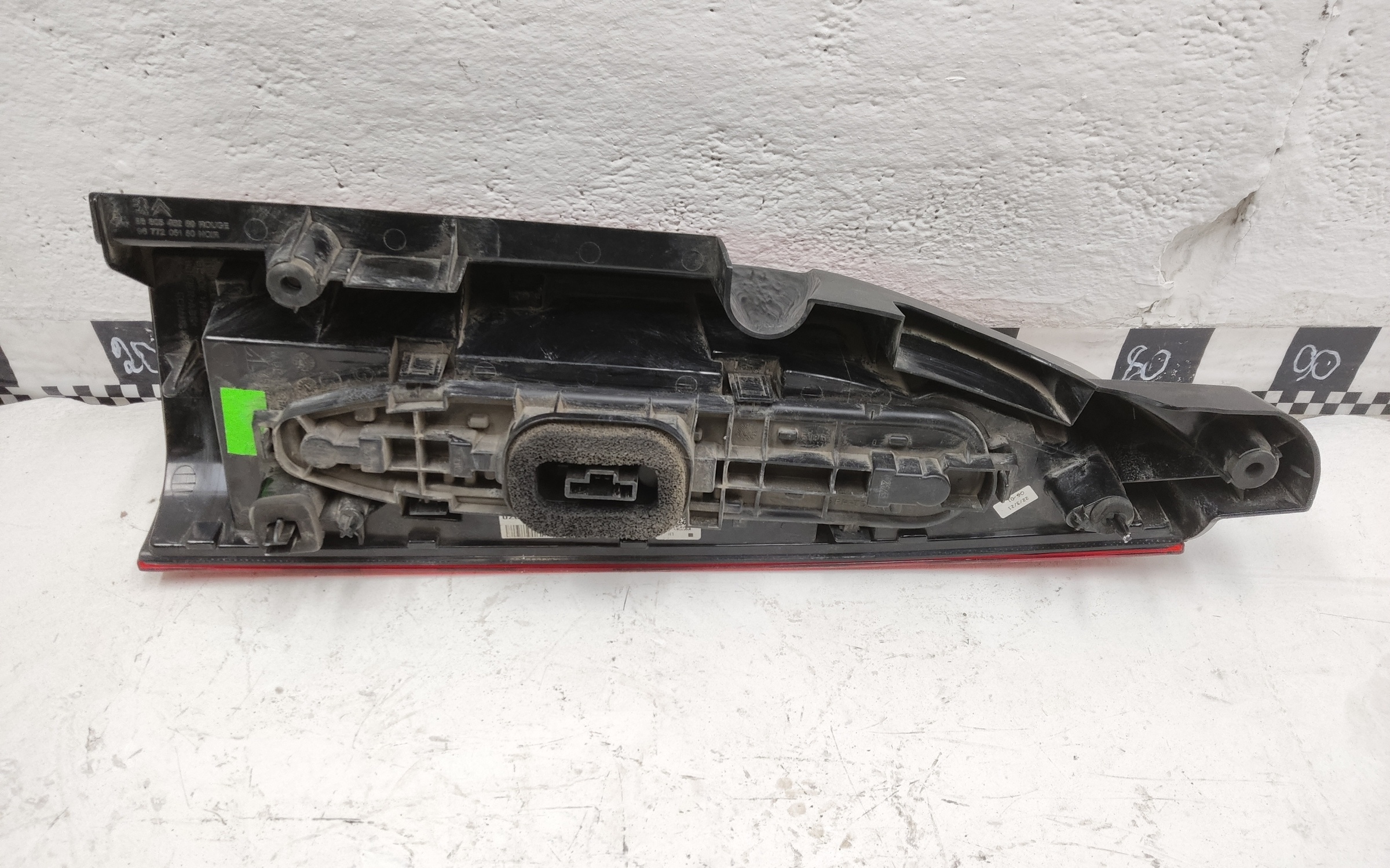 Фонарь задний левый наружный Citroen Berlingo 2 Restail  Компактвэн