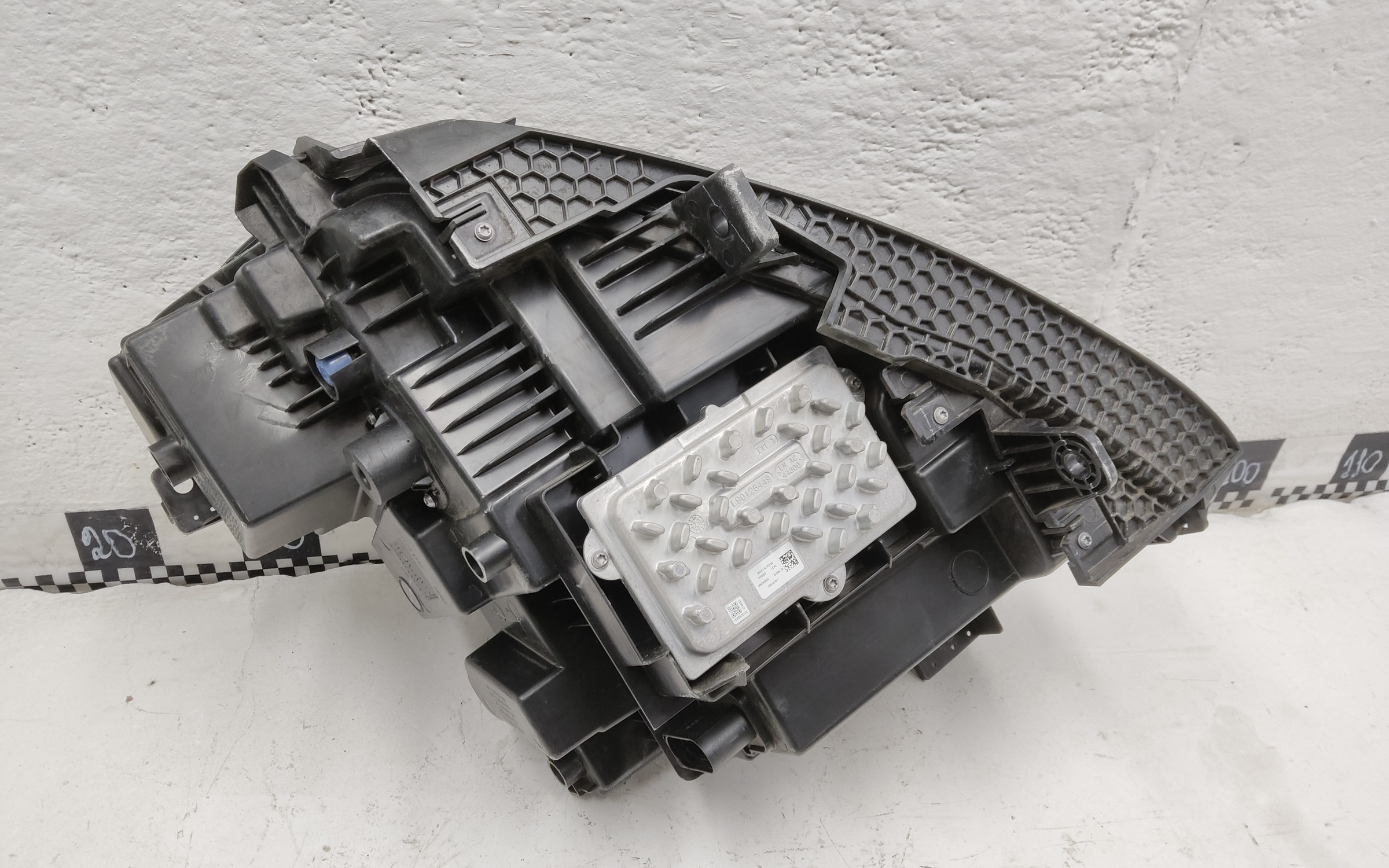 Фара передняя правая Geely Tugella Full LED