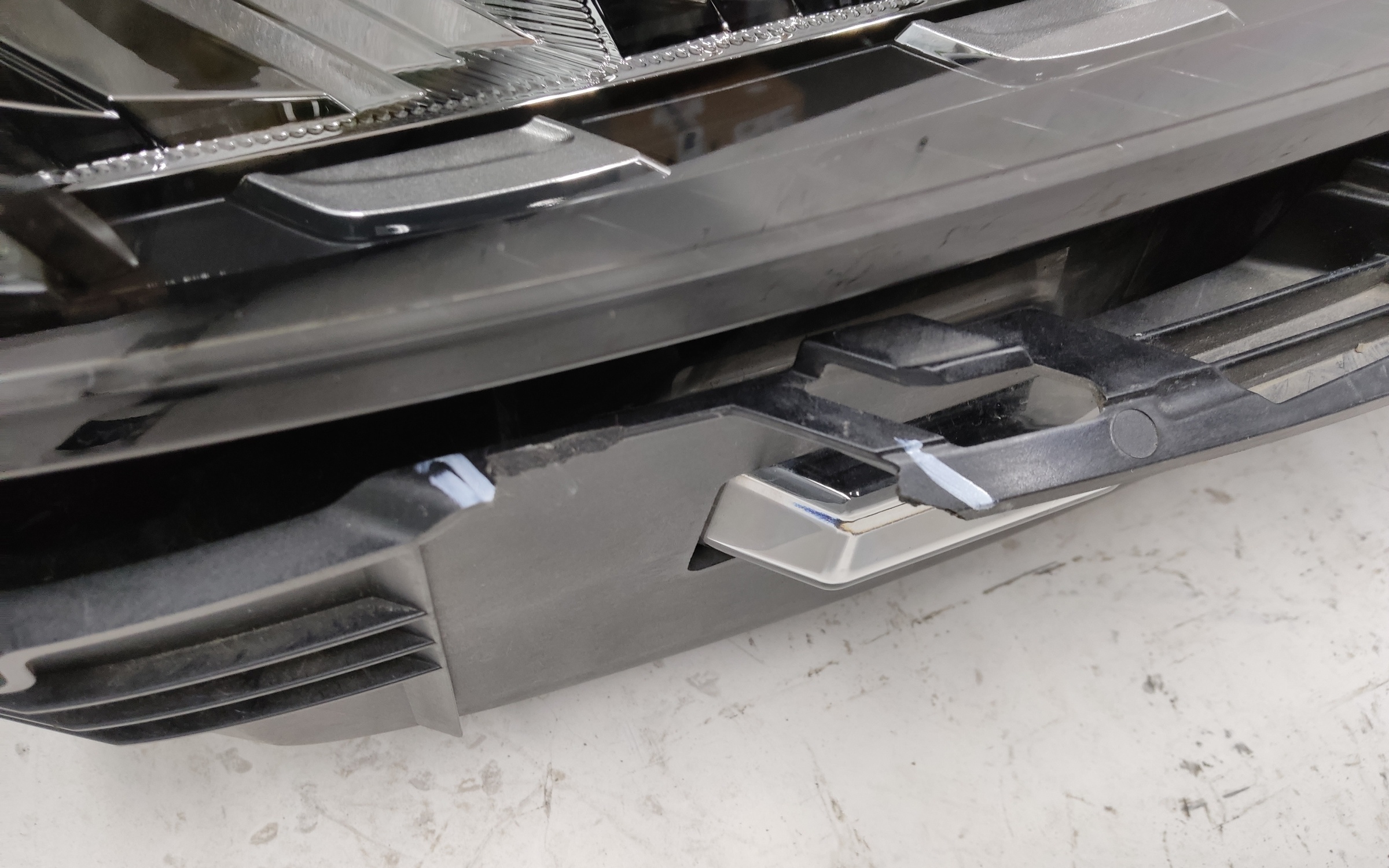 Фара передняя правая Geely Tugella Full LED