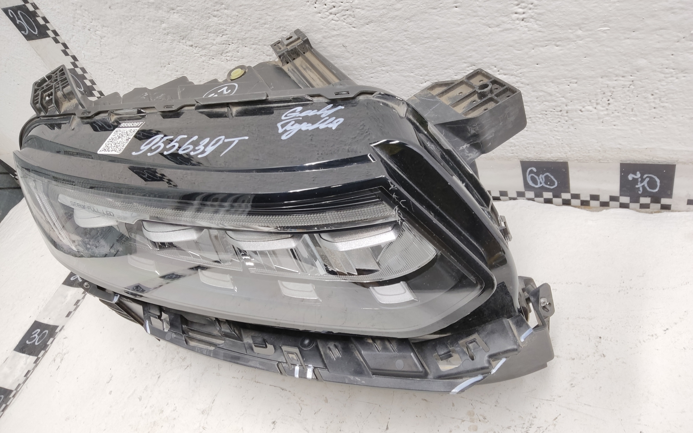 Фара передняя правая Geely Tugella Full LED