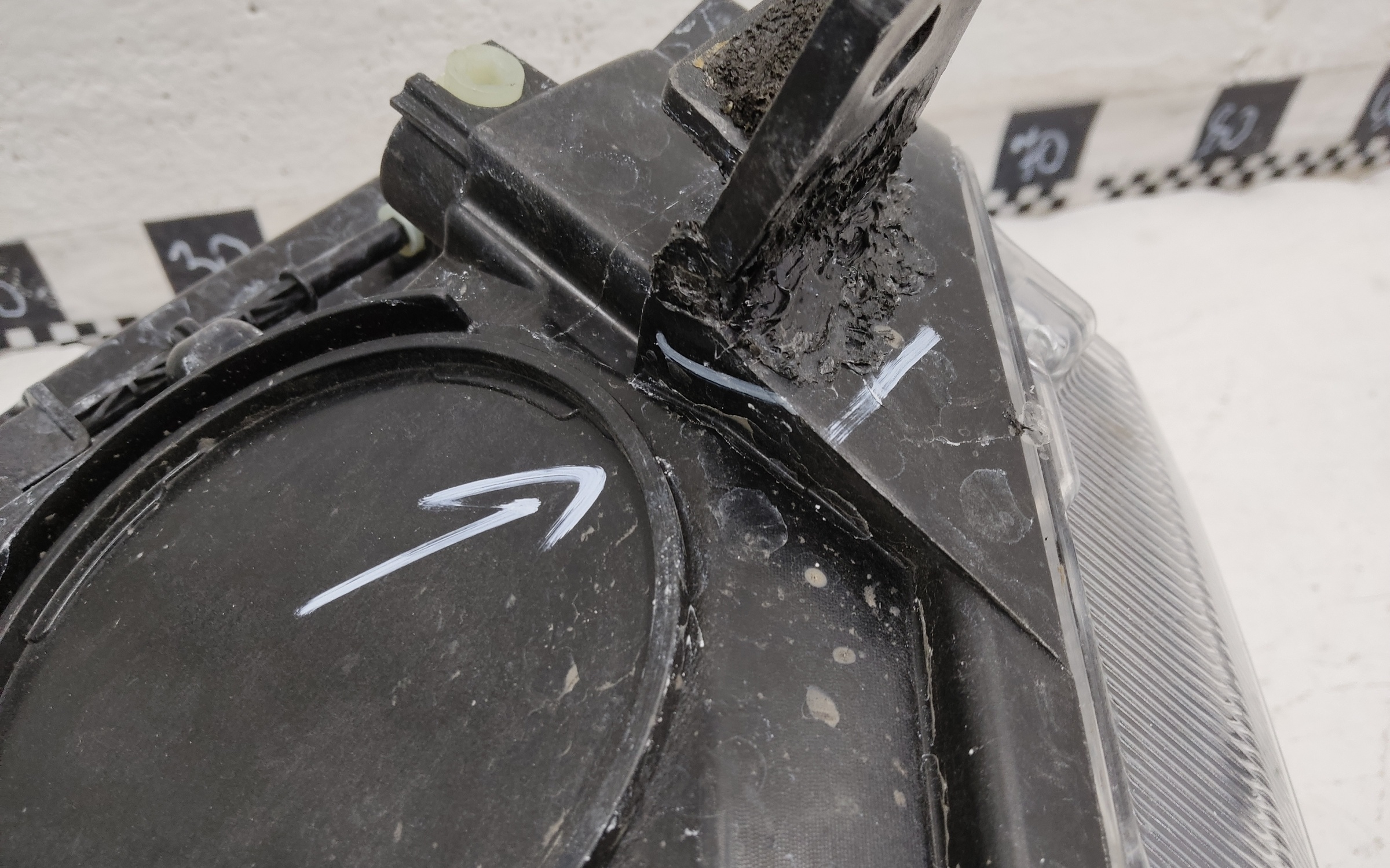 Фара передняя правая Omoda C5 LED