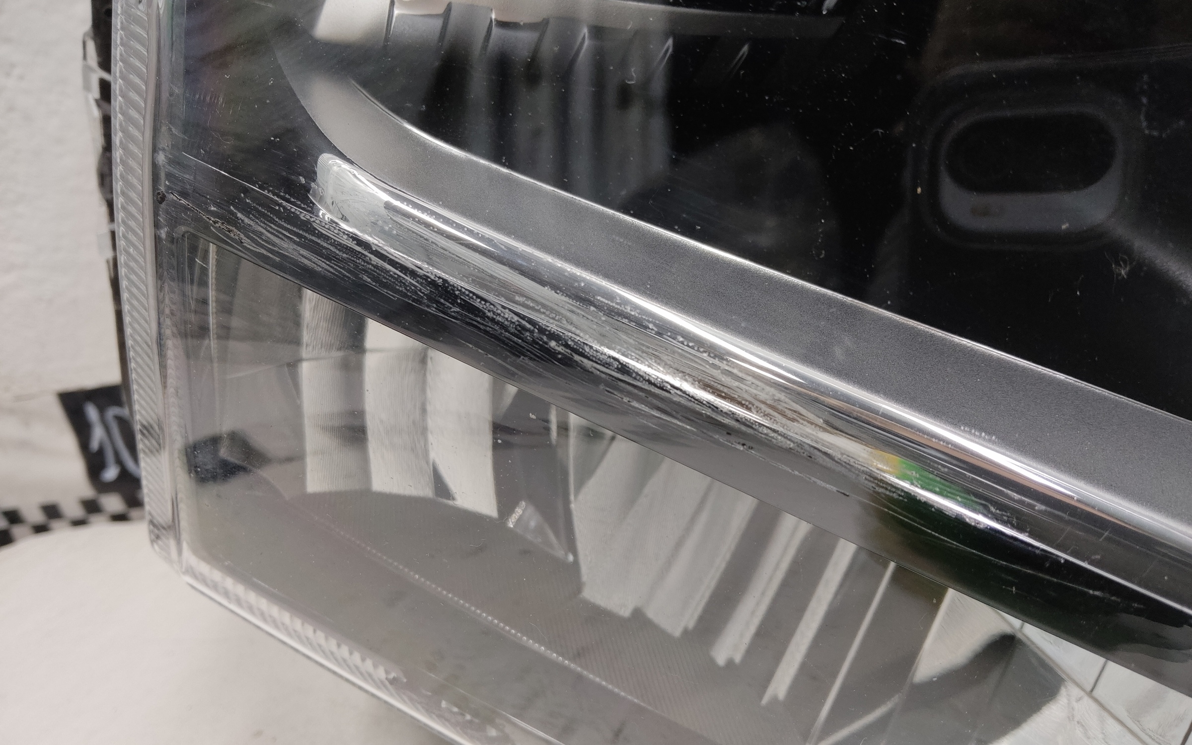 Фара передняя правая Omoda C5 LED