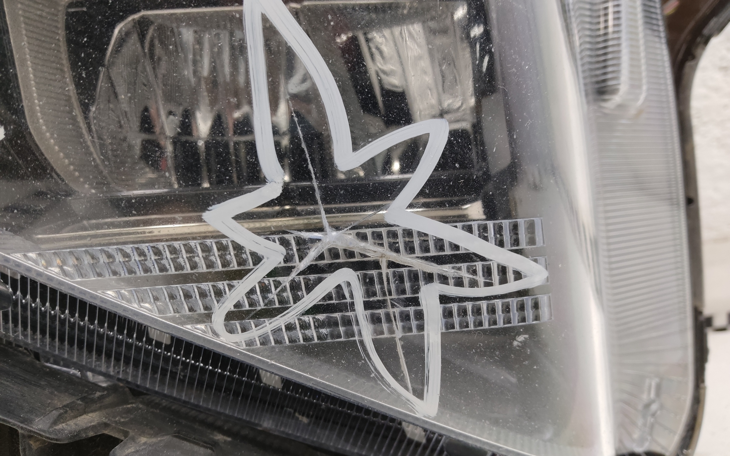 Фара передняя левая Hyundai Tucson 4 LED