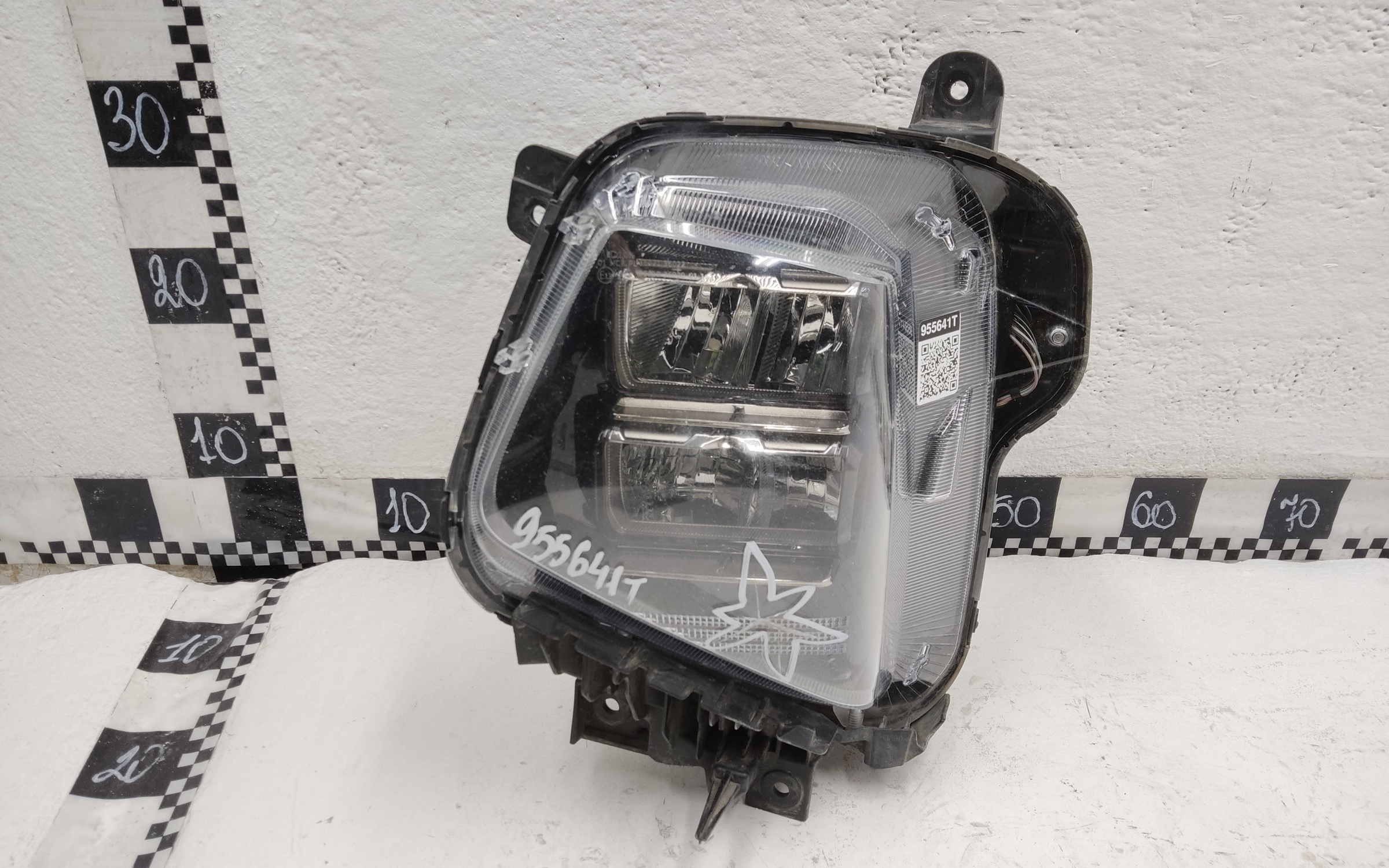 Фара передняя левая Hyundai Tucson 4 LED