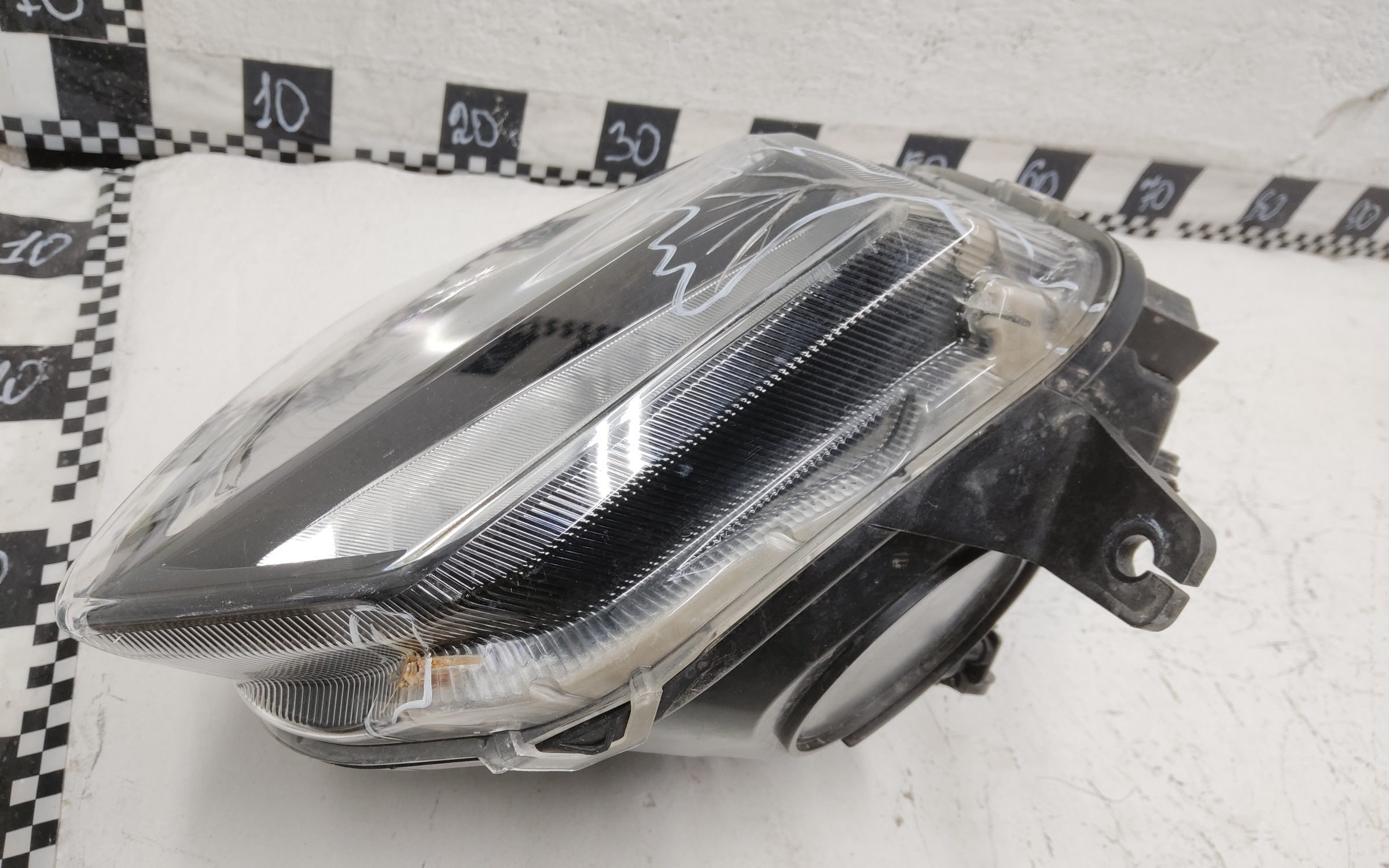 Фара передняя левая Omoda C5 LED с ПТФ