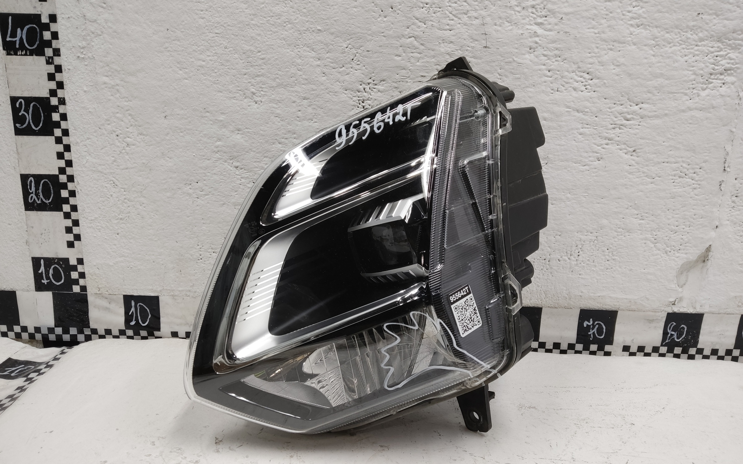 Фара передняя левая Omoda C5 LED с ПТФ