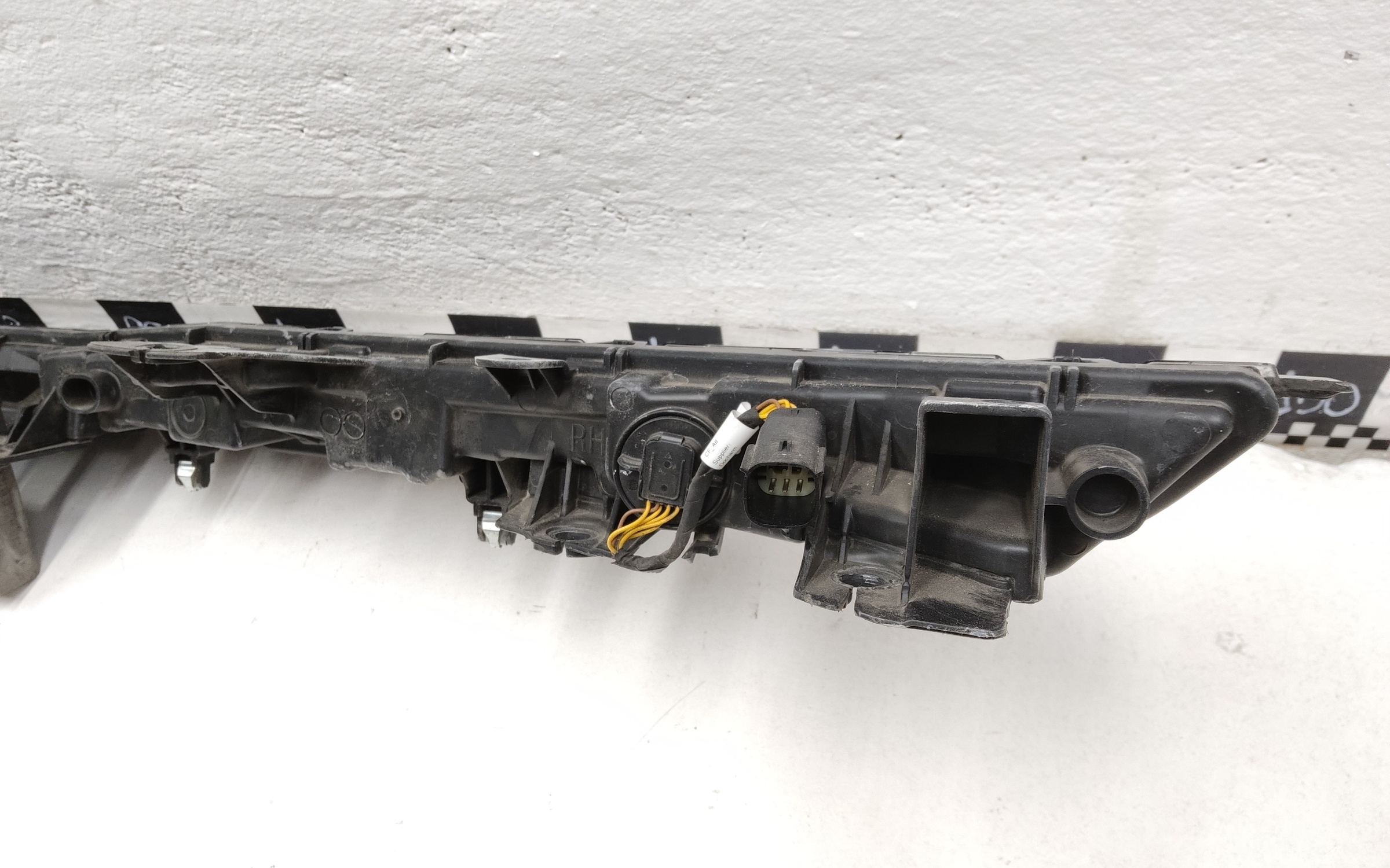 ДХО передний центральный Haval F7 2 LED