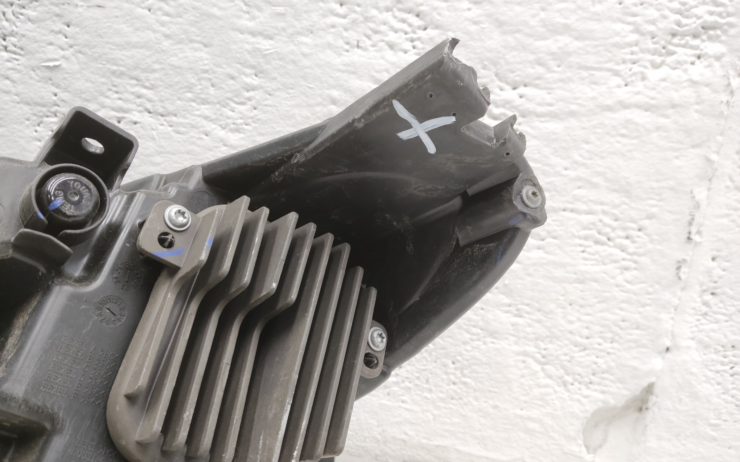 Фара передняя правая Geely Coolray Restail LED