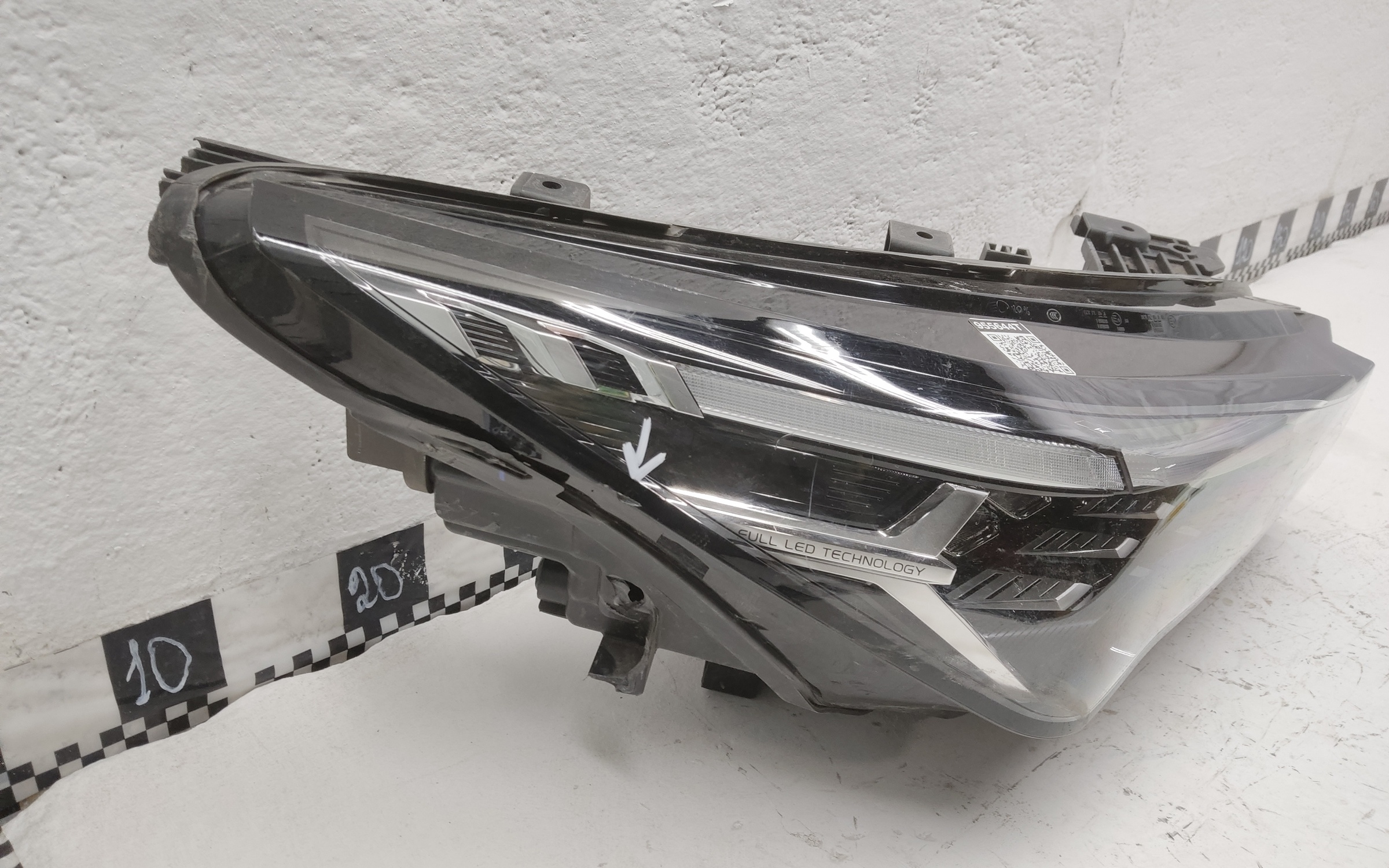 Фара передняя правая Geely Coolray Restail LED