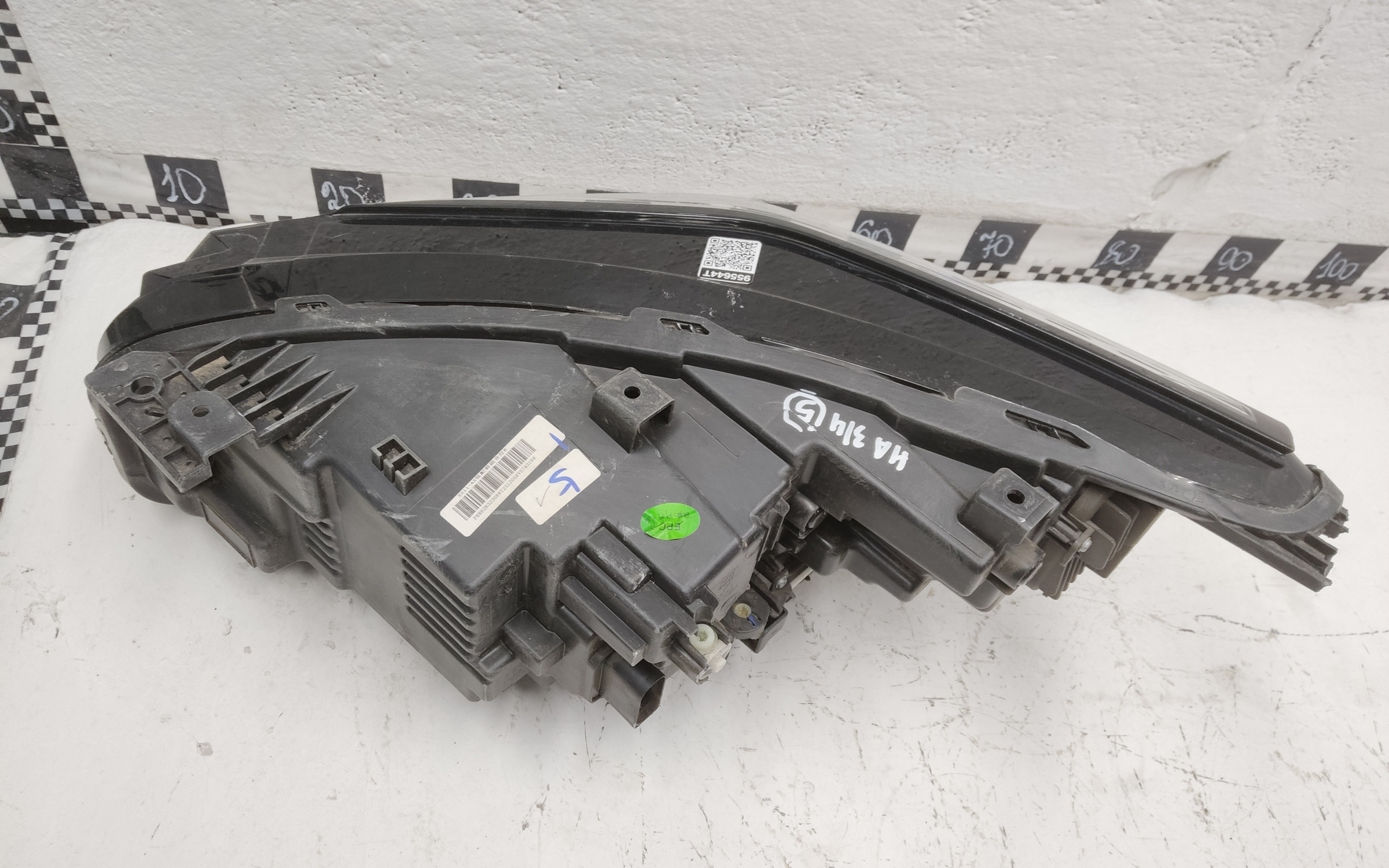 Фара передняя правая Geely Coolray Restail LED