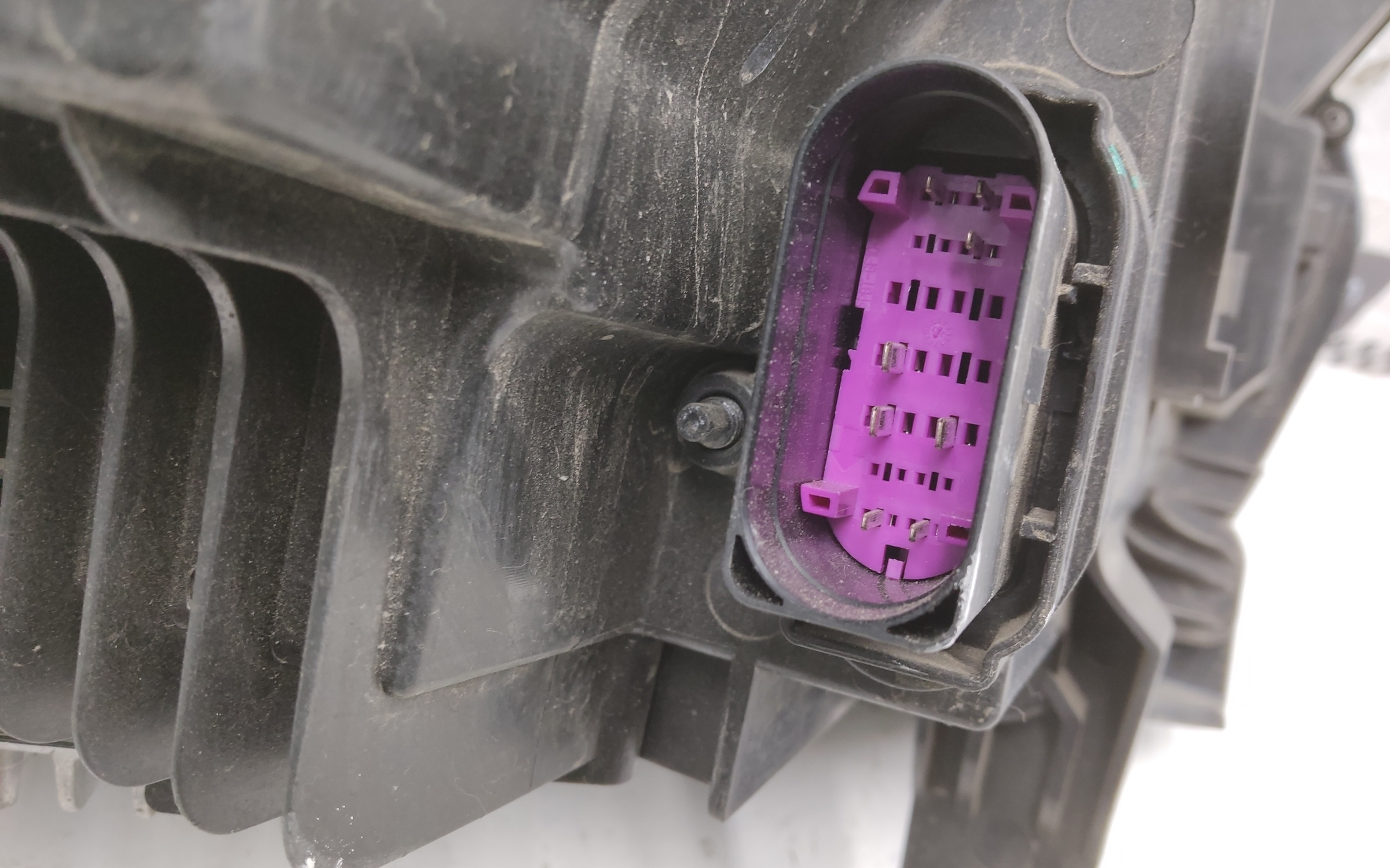 Фара передняя левая Geely Monjaro LED