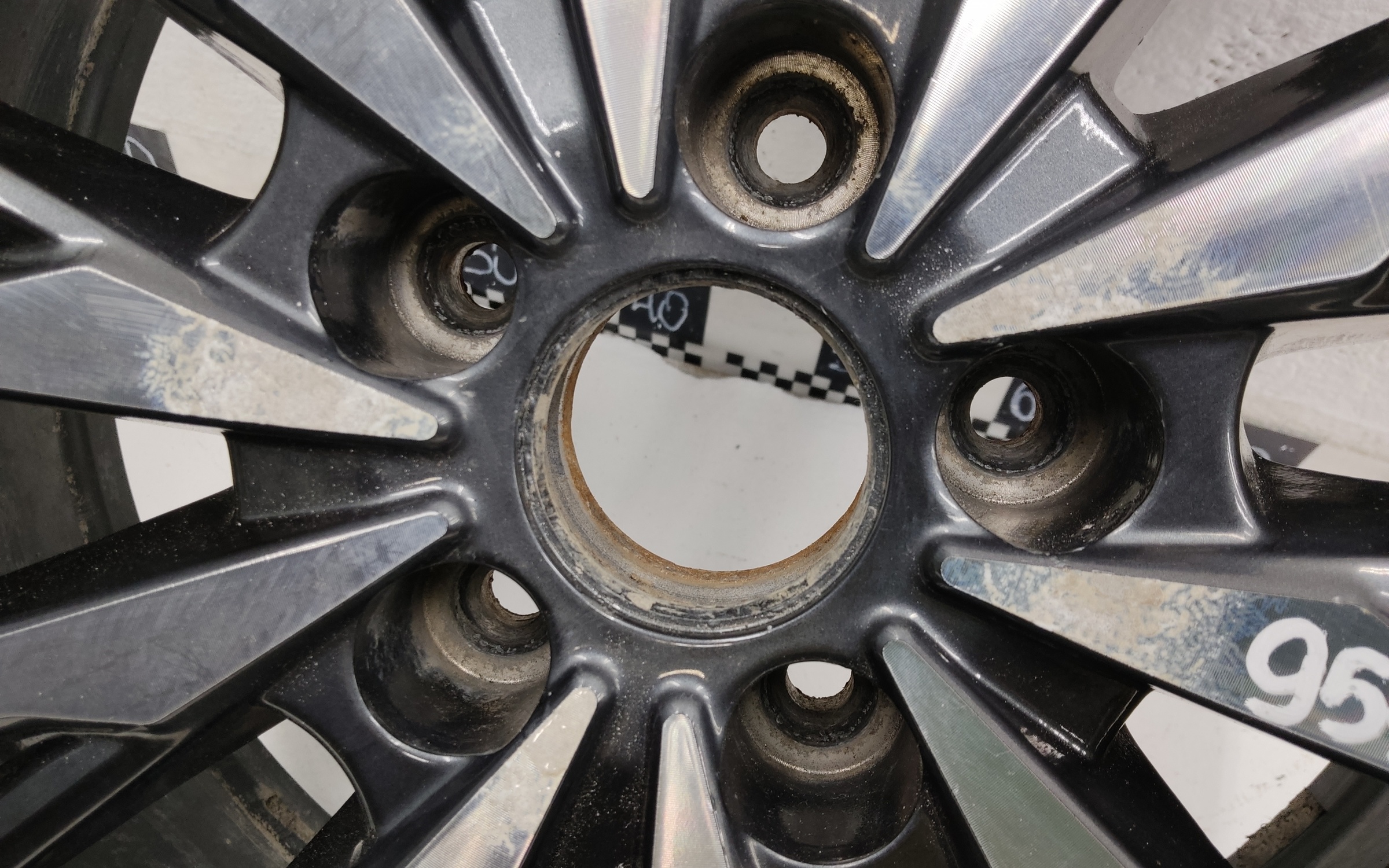 Диск колеса литой Chery Tiggo 8 Pro R18