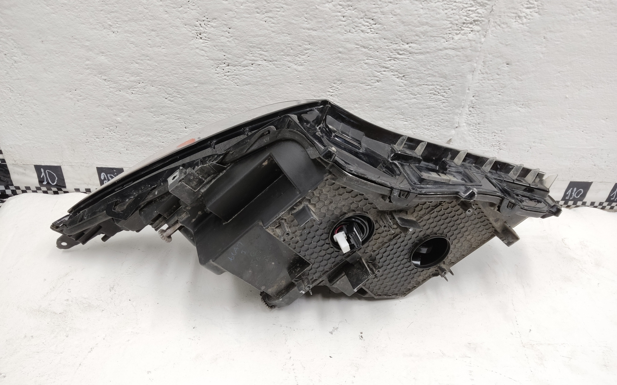 Фара передняя правая Lexus RX 4 LED с ДХО под 2 блока