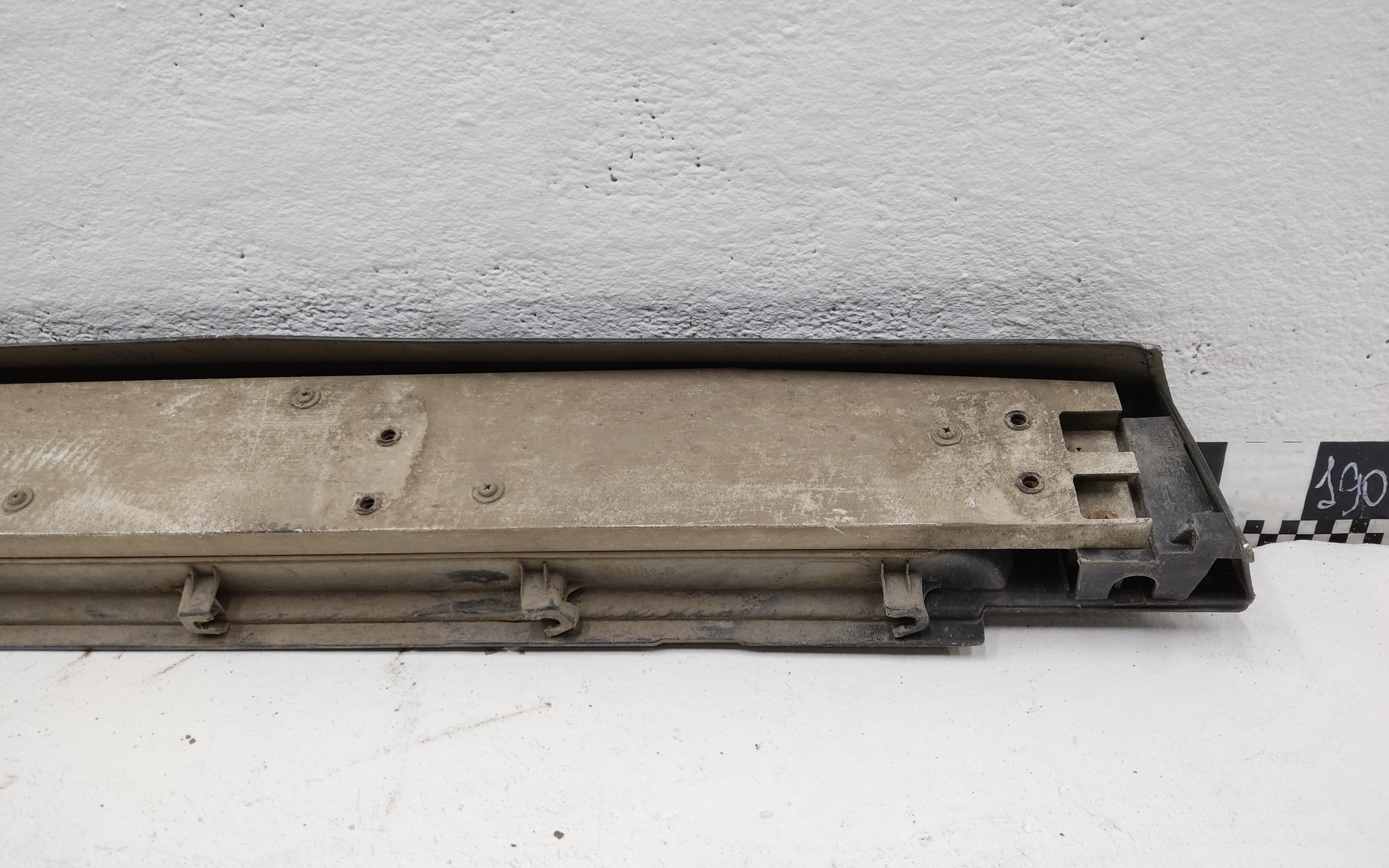 Подножка порога правого Tank 300