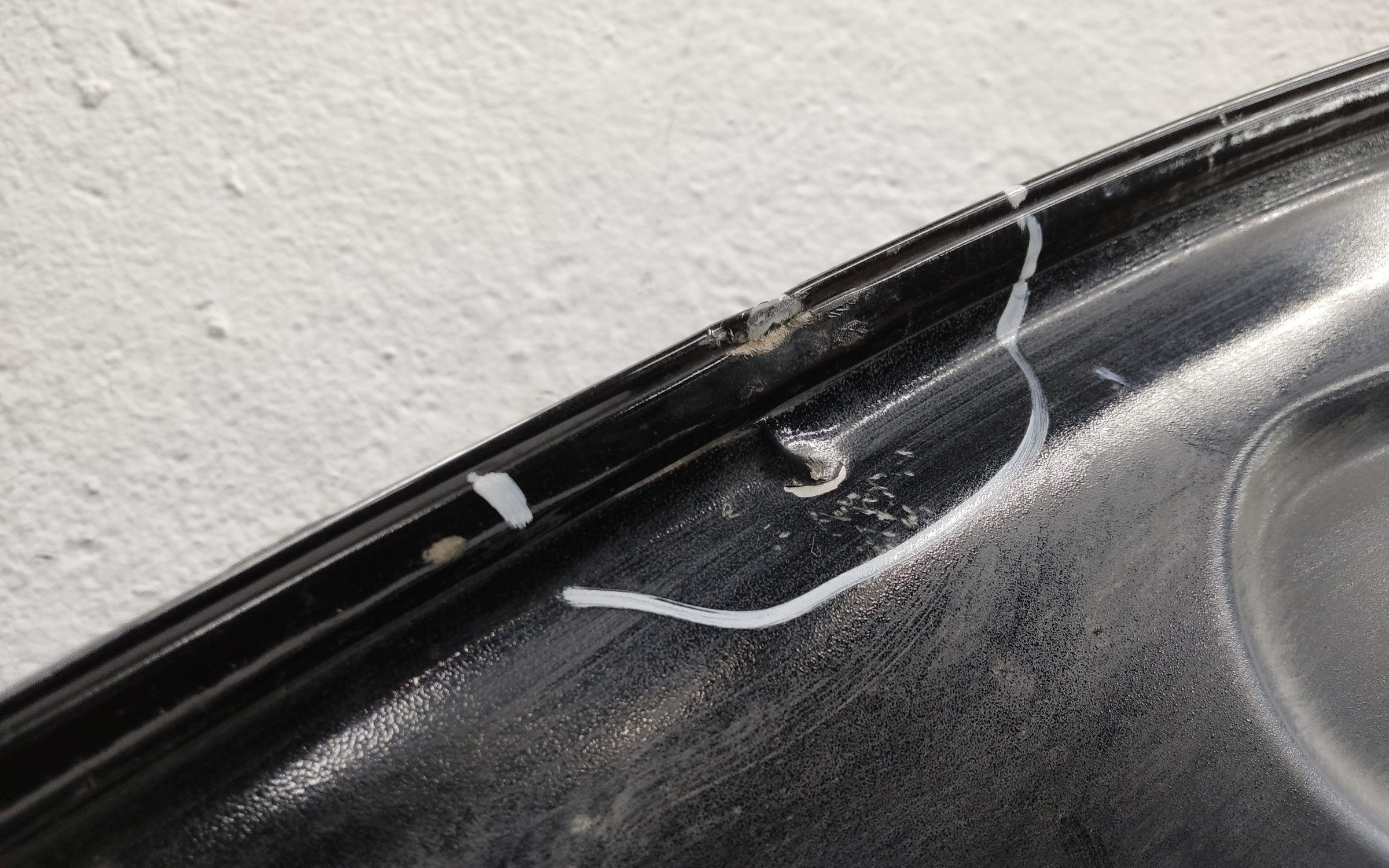 Капот Geely Tugella