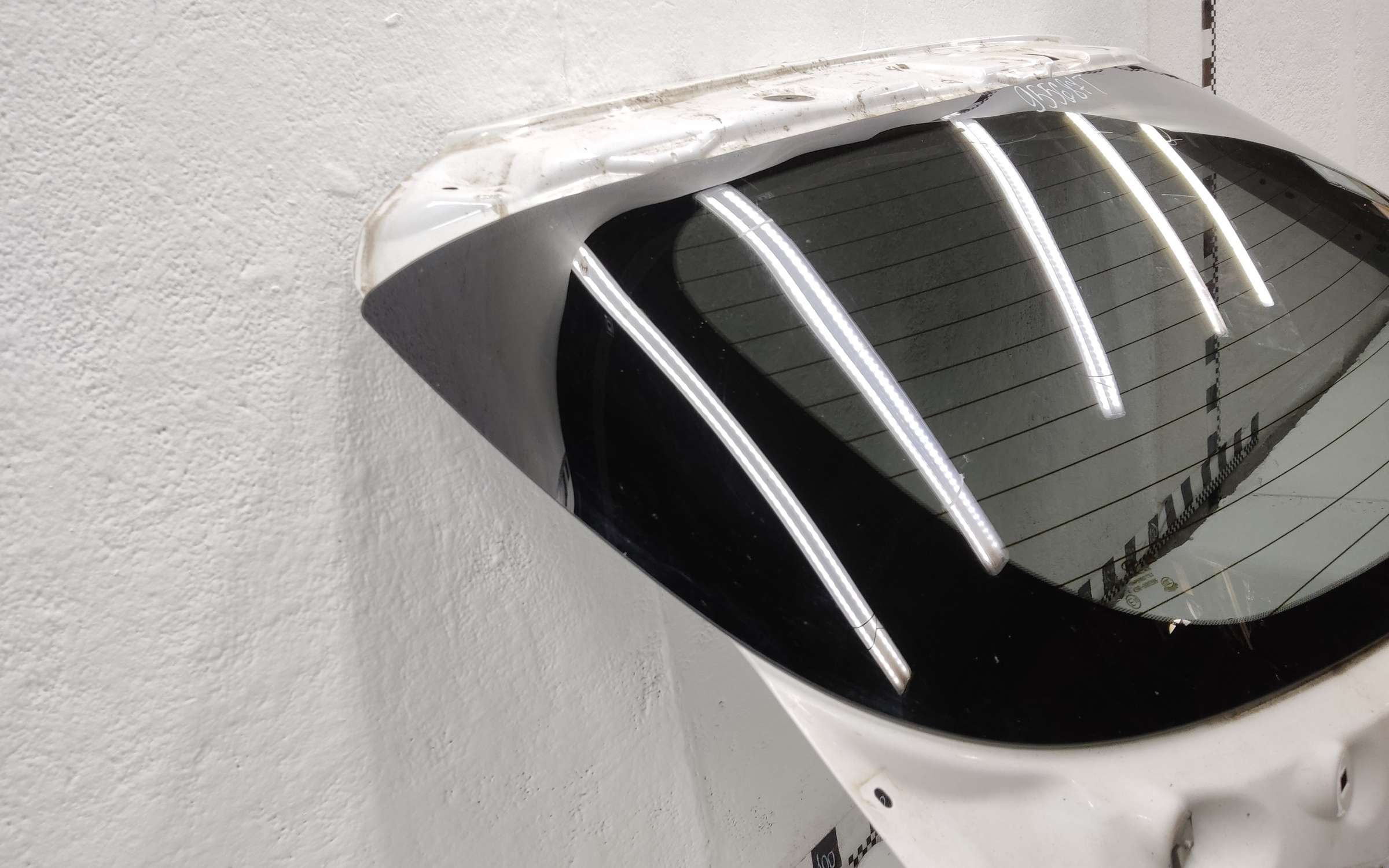 Стекло крышки багажника Hyundai Santa Fe 3