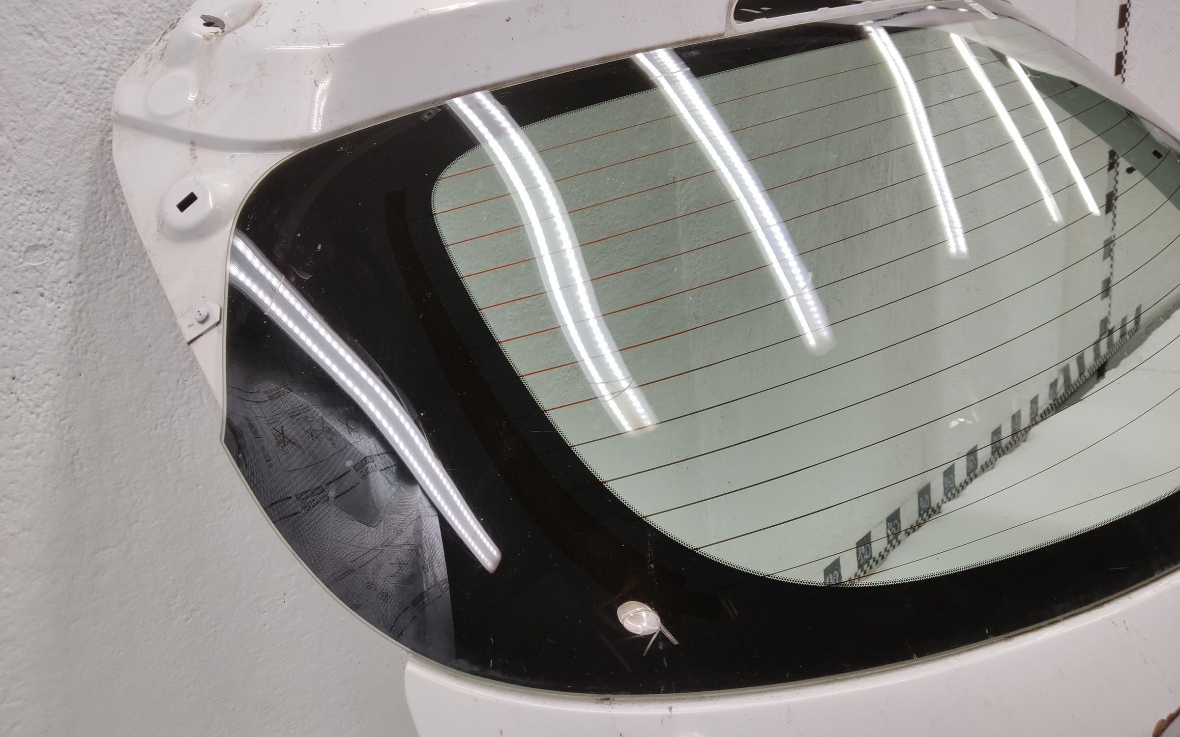 Стекло крышки багажника Mazda CX-5 1