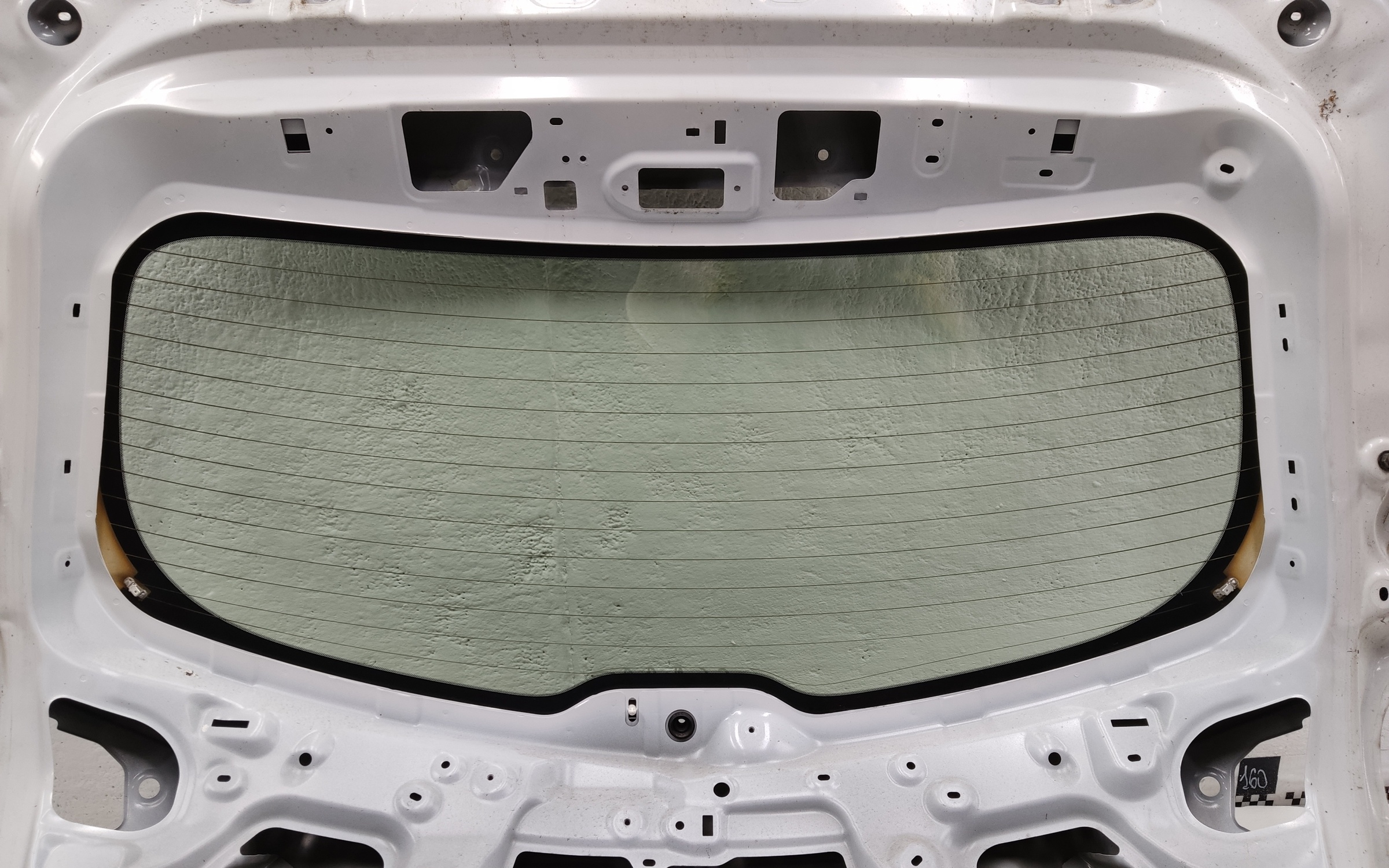 Стекло крышки багажника Mazda CX-5 1