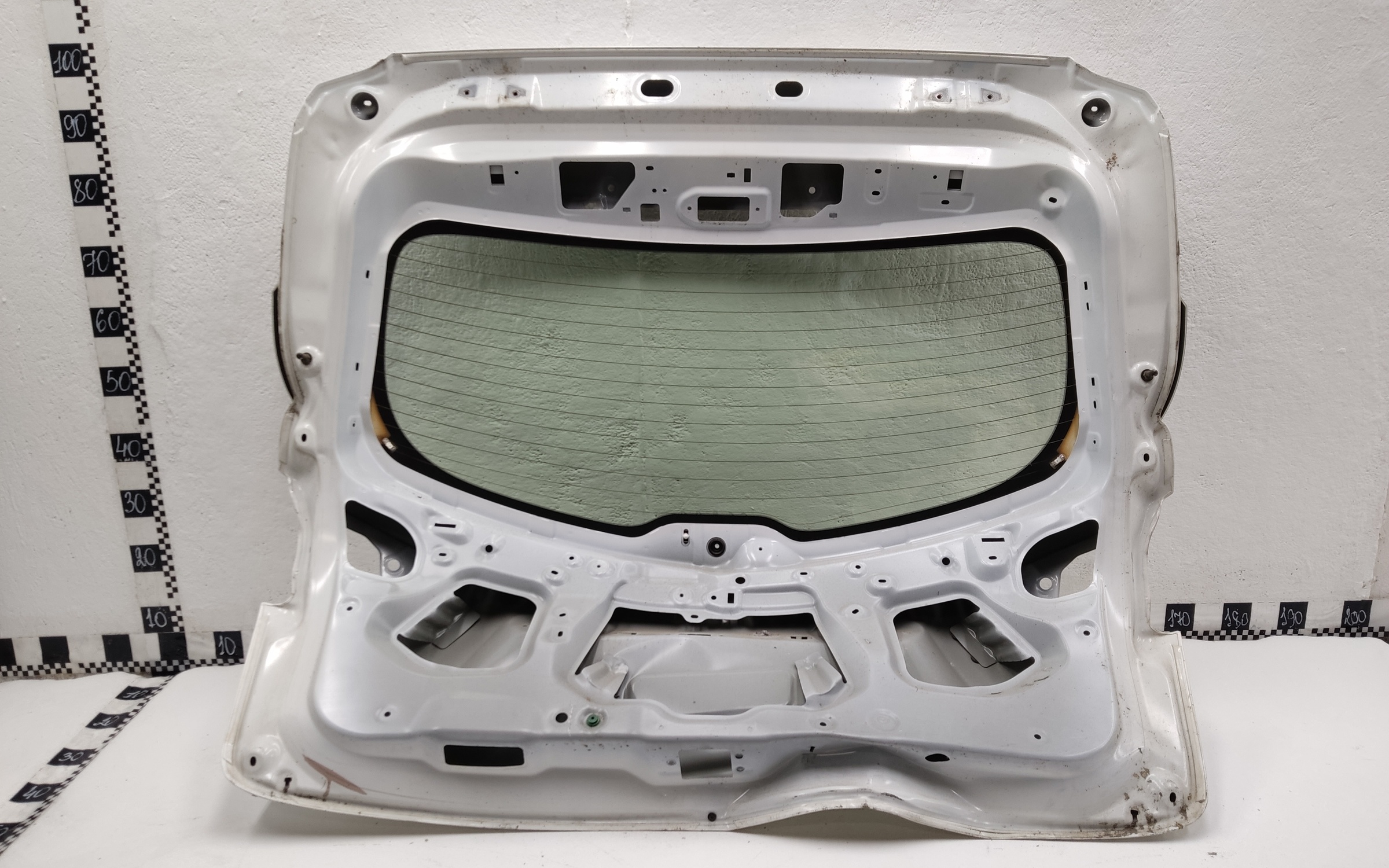 Стекло крышки багажника Mazda CX-5 1