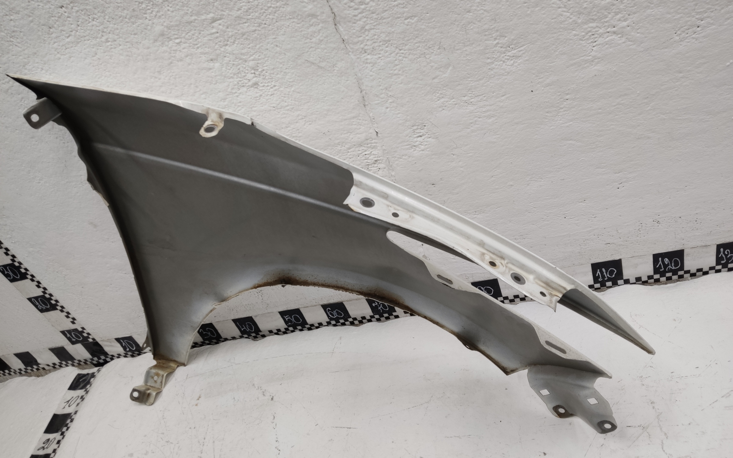 Крыло переднее левое Honda Elysion Restail