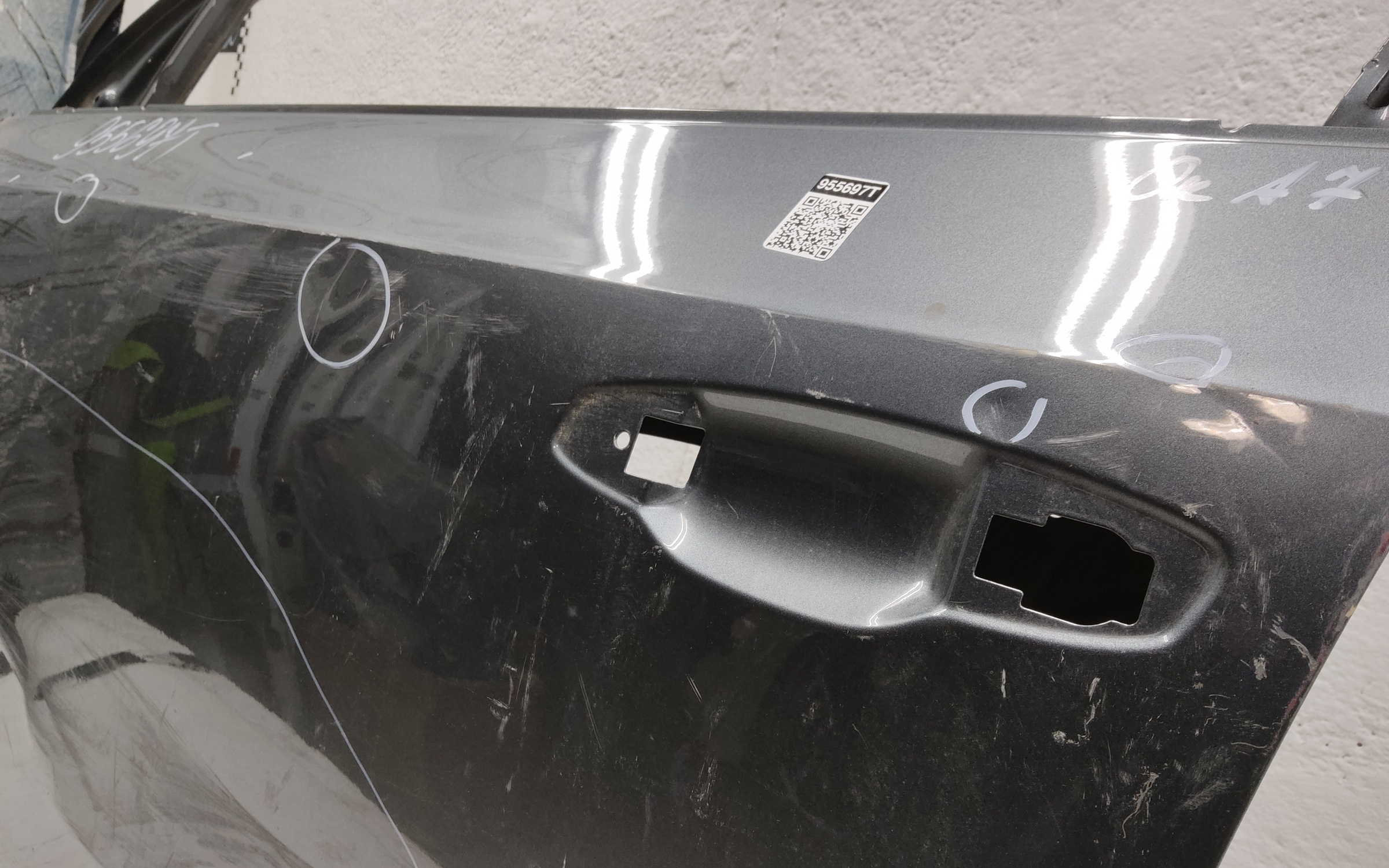 Дверь передняя левая Skoda Octavia A7