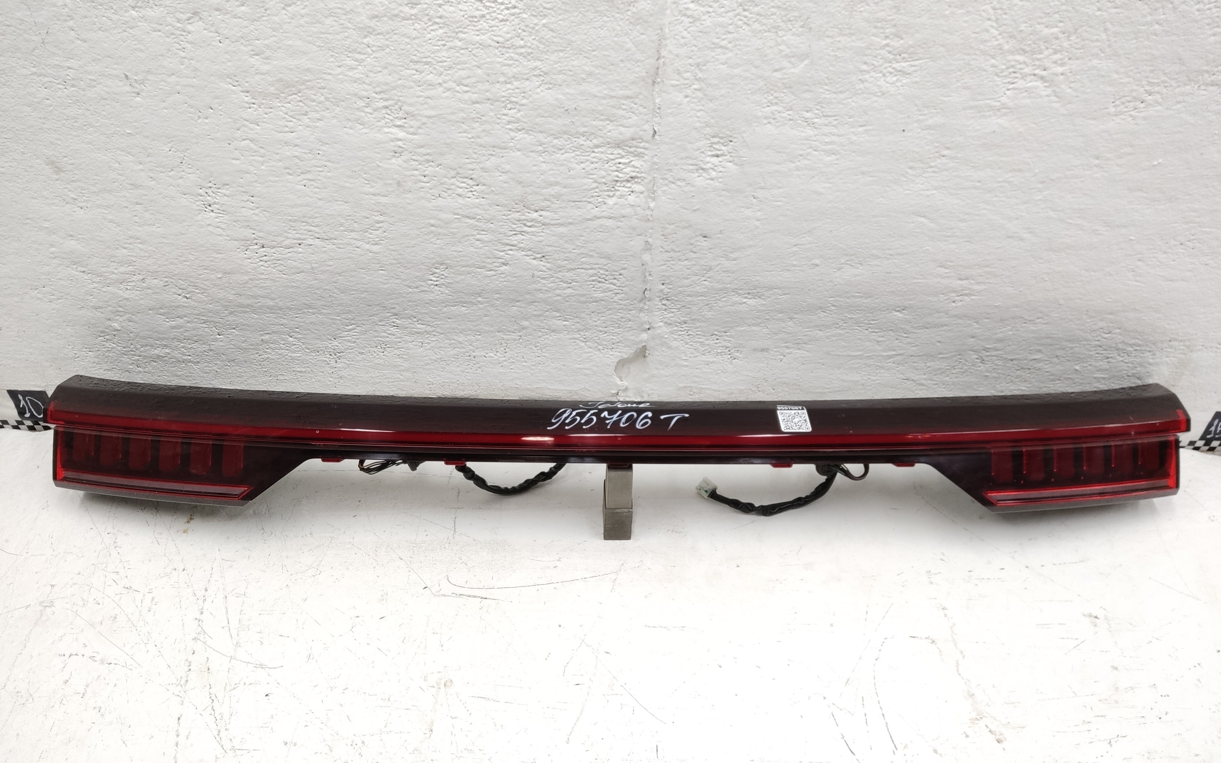 Фонарь задний центральный Jetour X70 Plus Restail LED