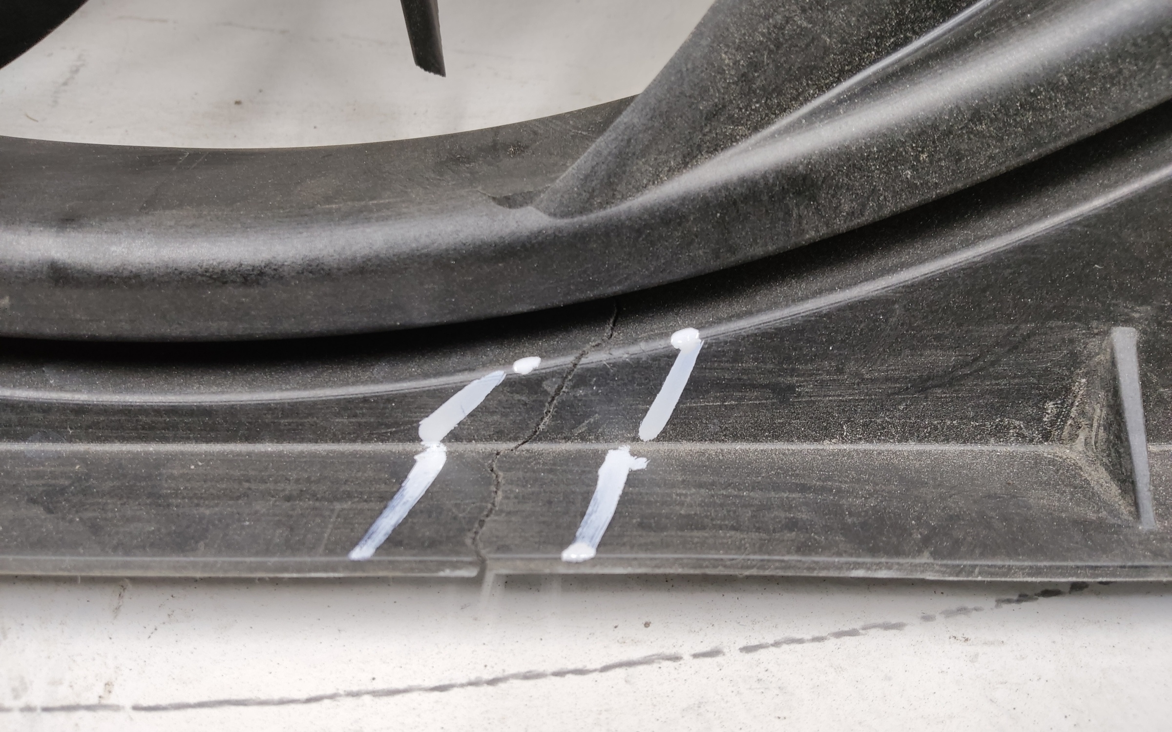 Диффузор вентилятора радиатора Geely Coolray