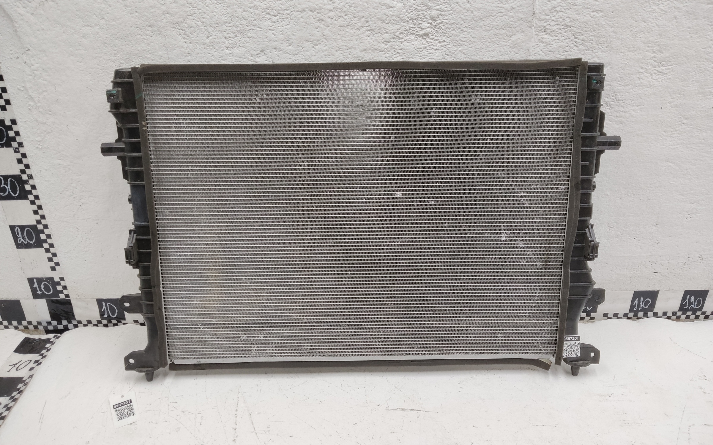 Радиатор охлаждения двигателя Geely Coolray