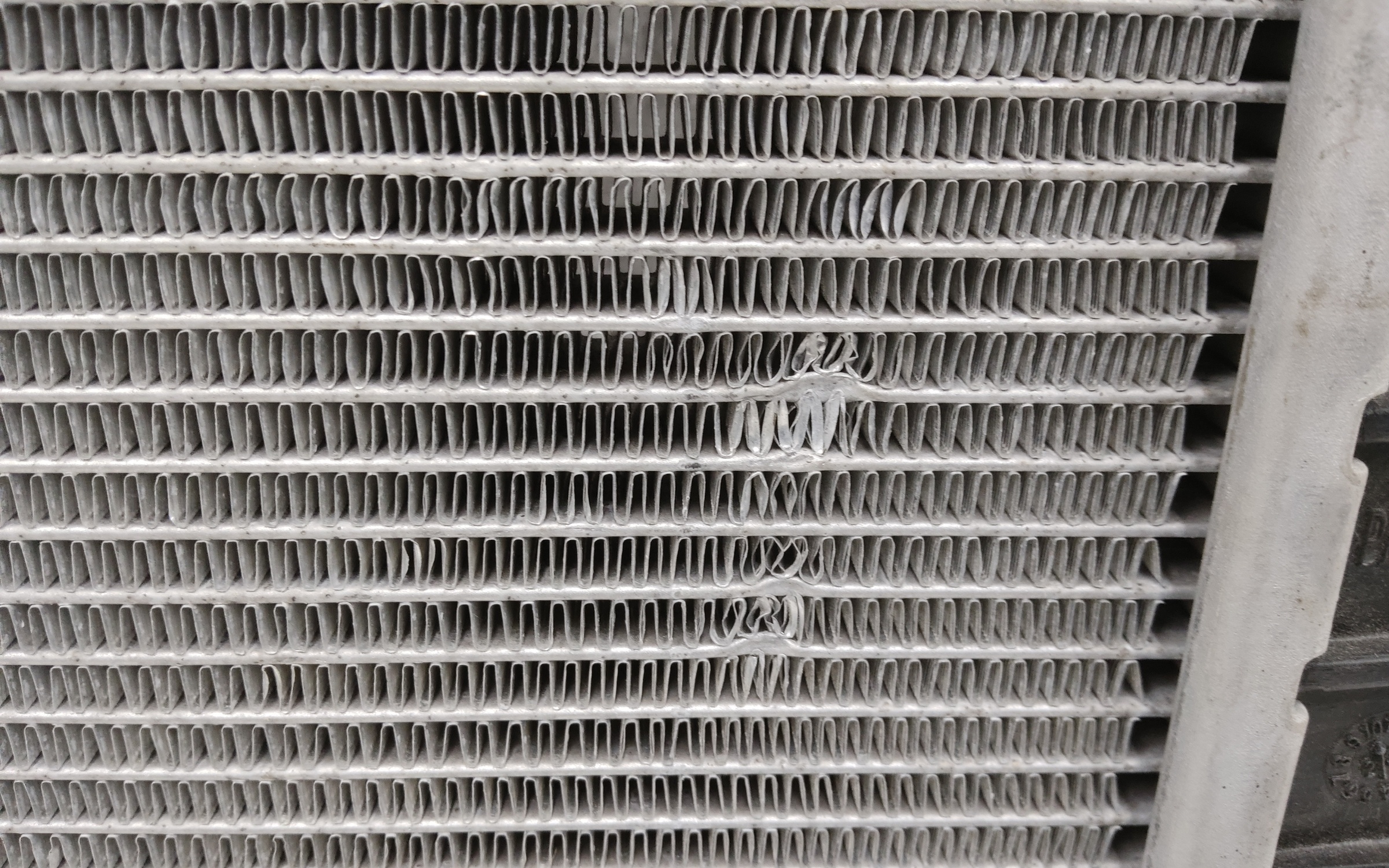 Радиатор охлаждения двигателя Geely Coolray