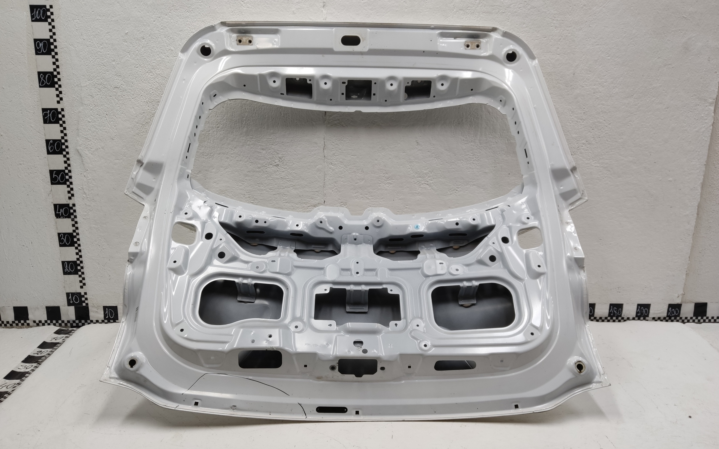 Крышка багажника Chery Tiggo 4 Restail