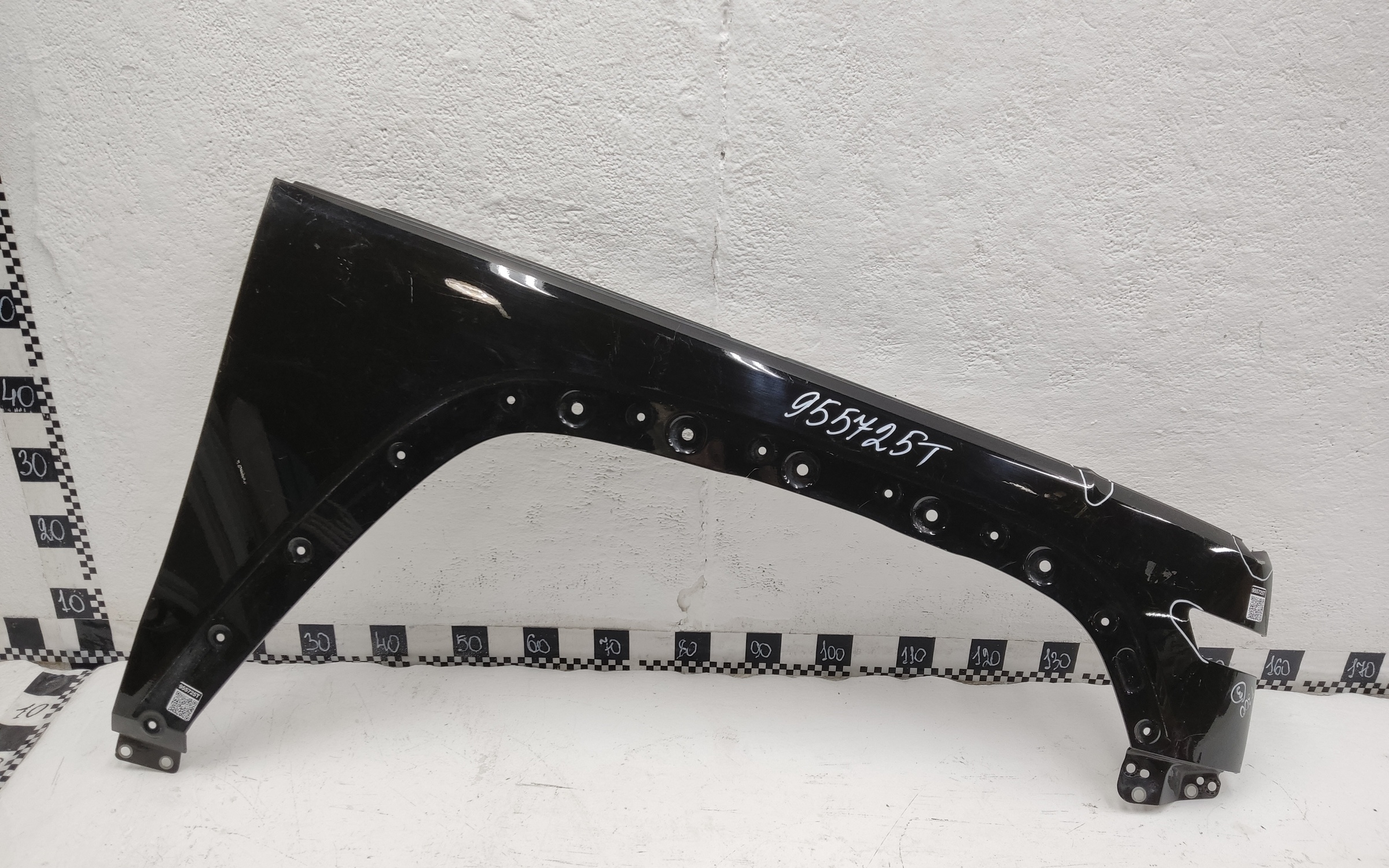 Крыло переднее правое Tank 300