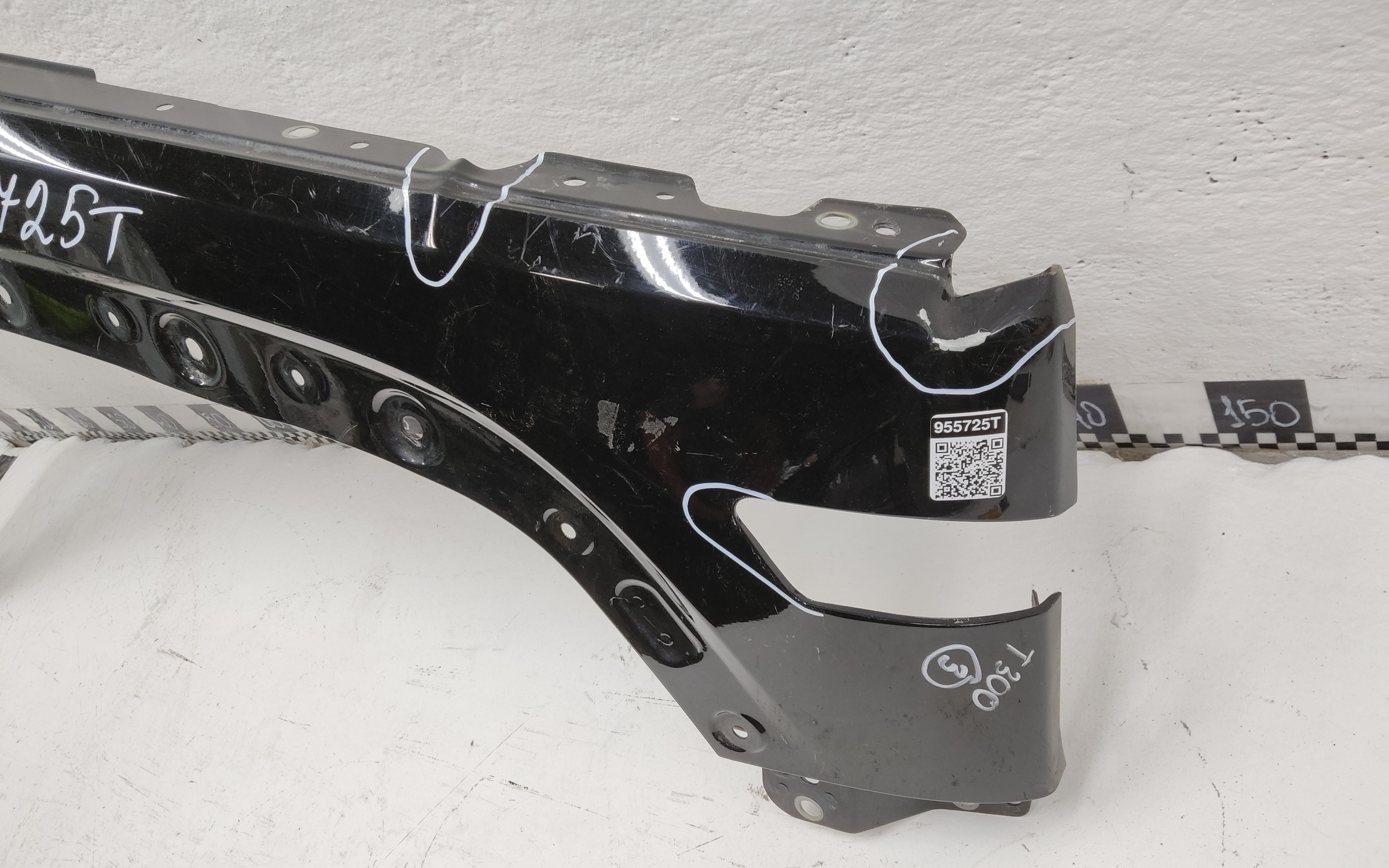 Крыло переднее правое Tank 300