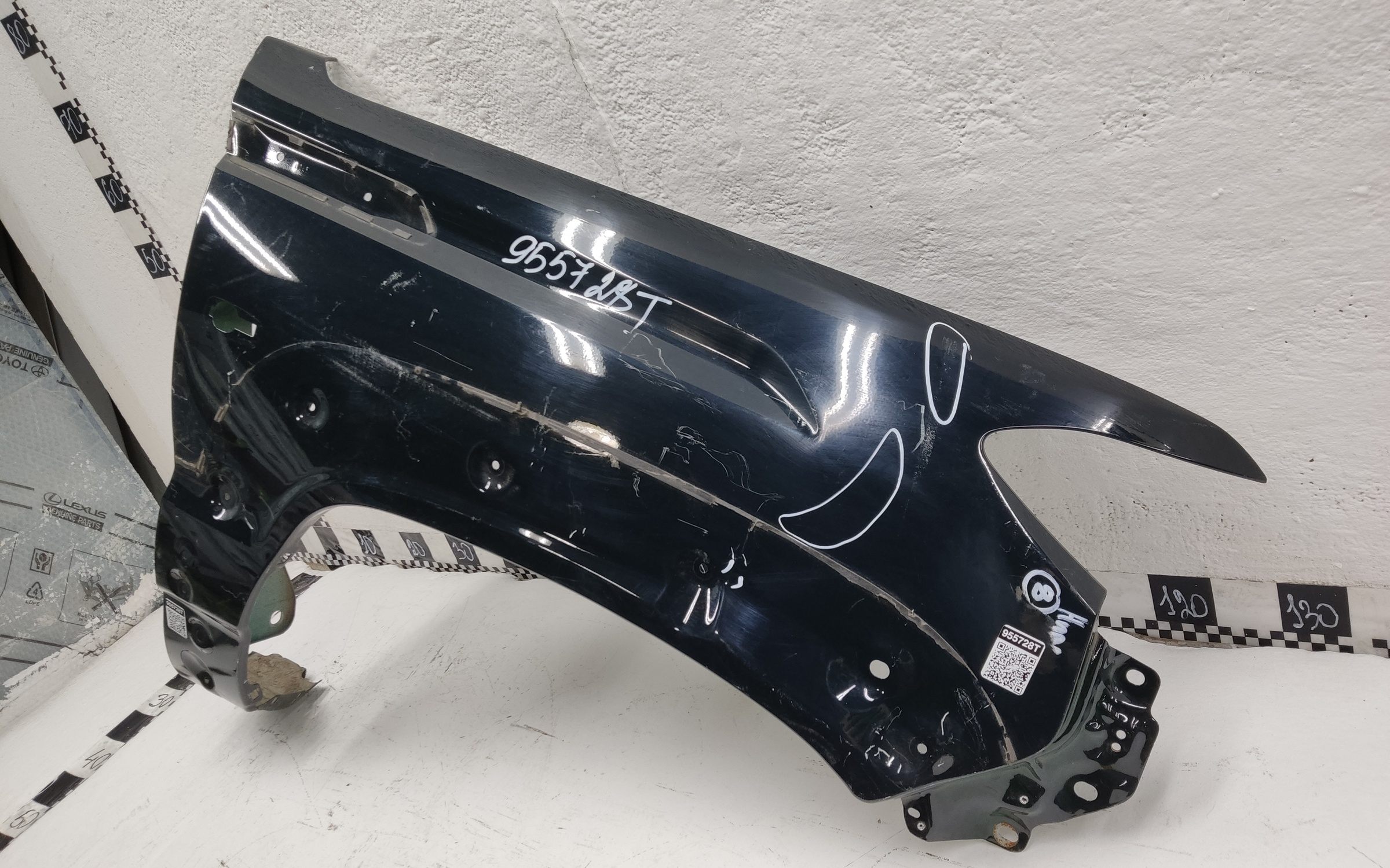 Крыло переднее правое Lada Niva Travel