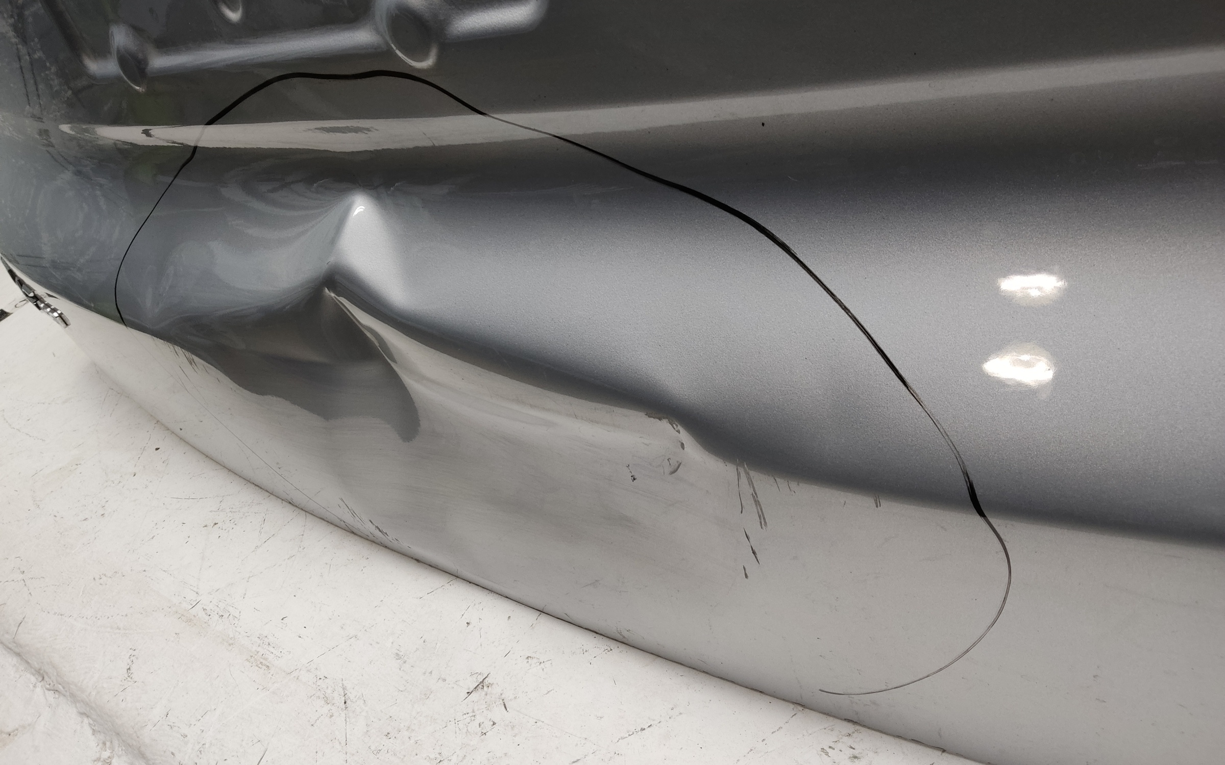 Крышка багажника Geely Atlas Pro