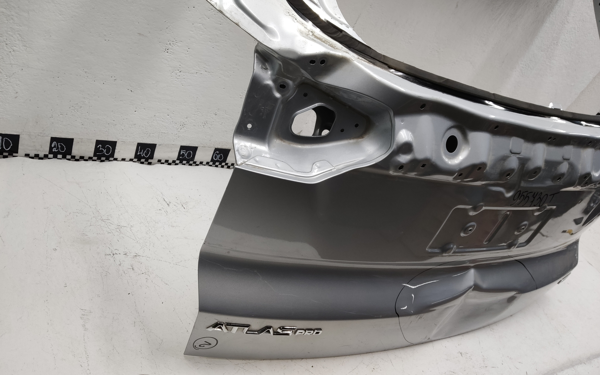 Крышка багажника Geely Atlas Pro