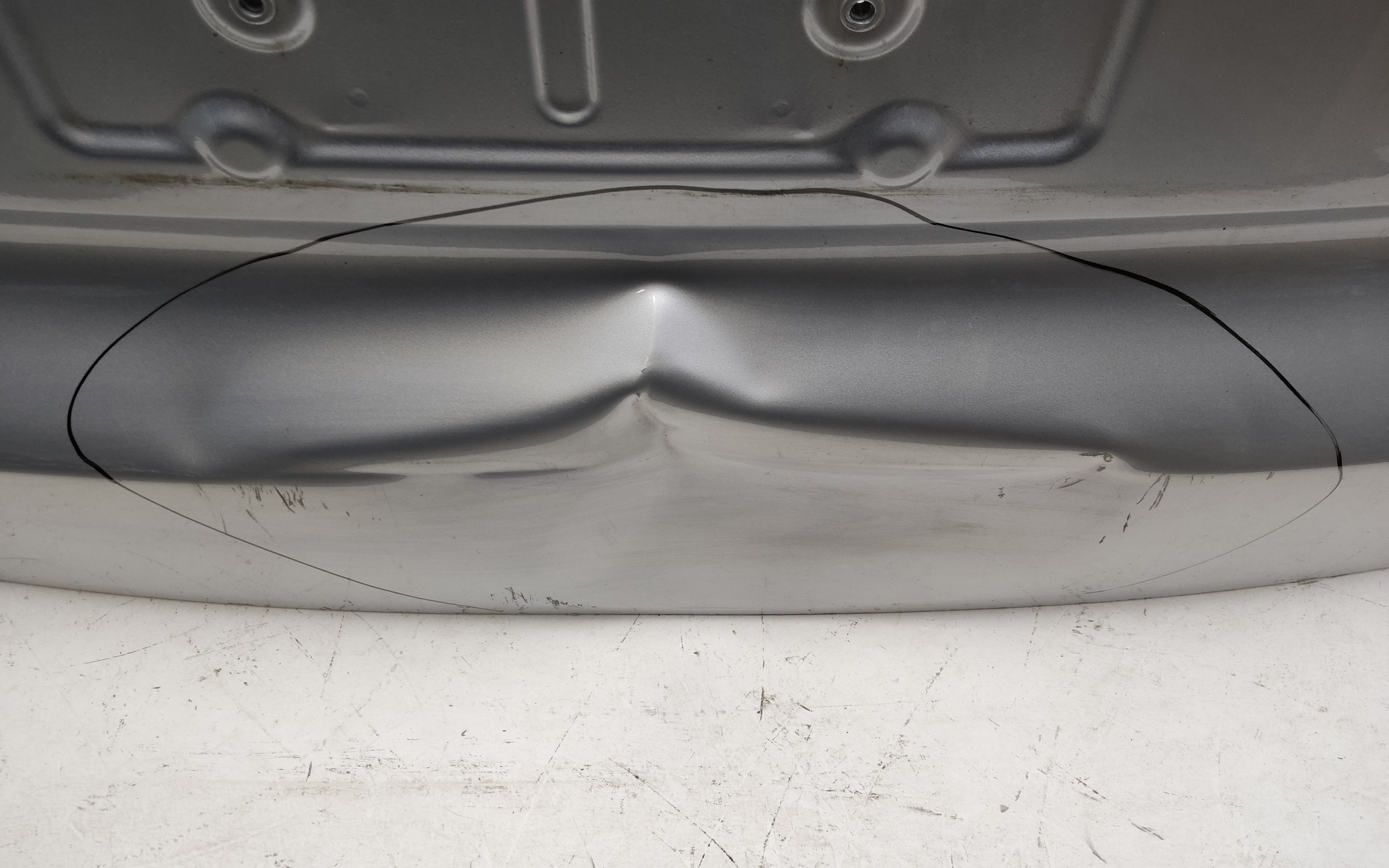 Крышка багажника Geely Atlas Pro