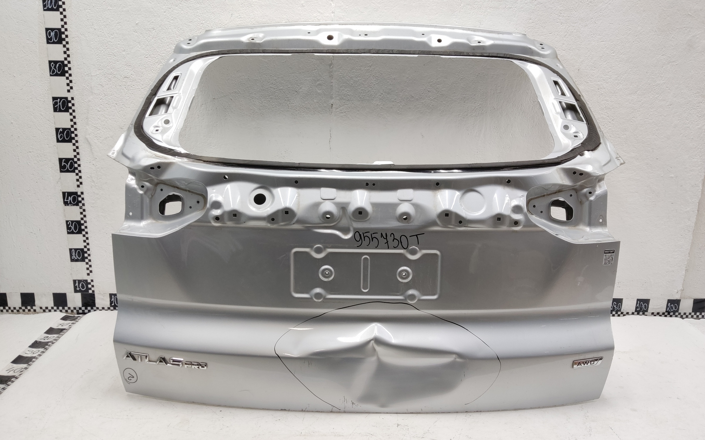 Крышка багажника Geely Atlas Pro