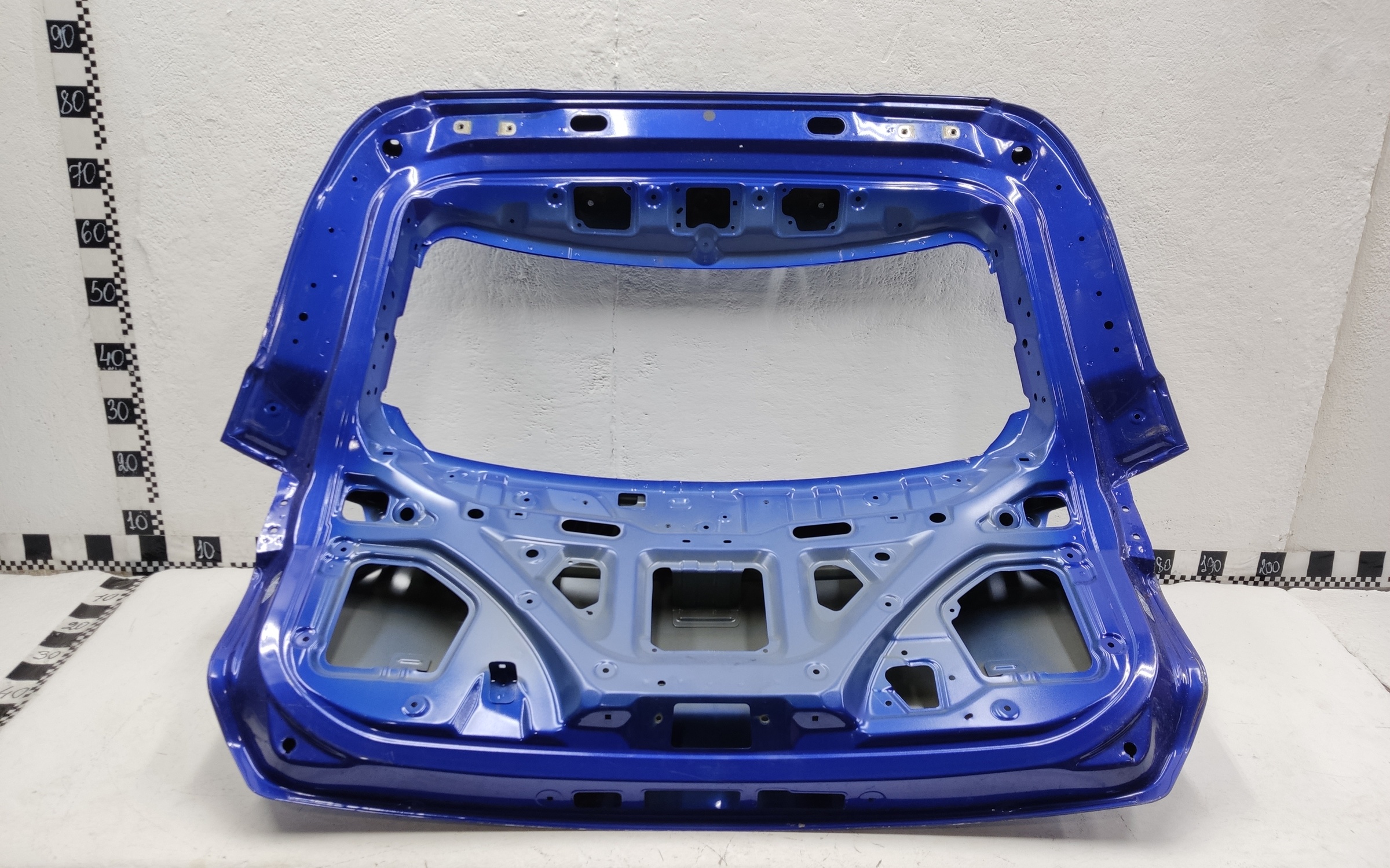 Крышка багажника Chery Tiggo 8 с датчиком защемления