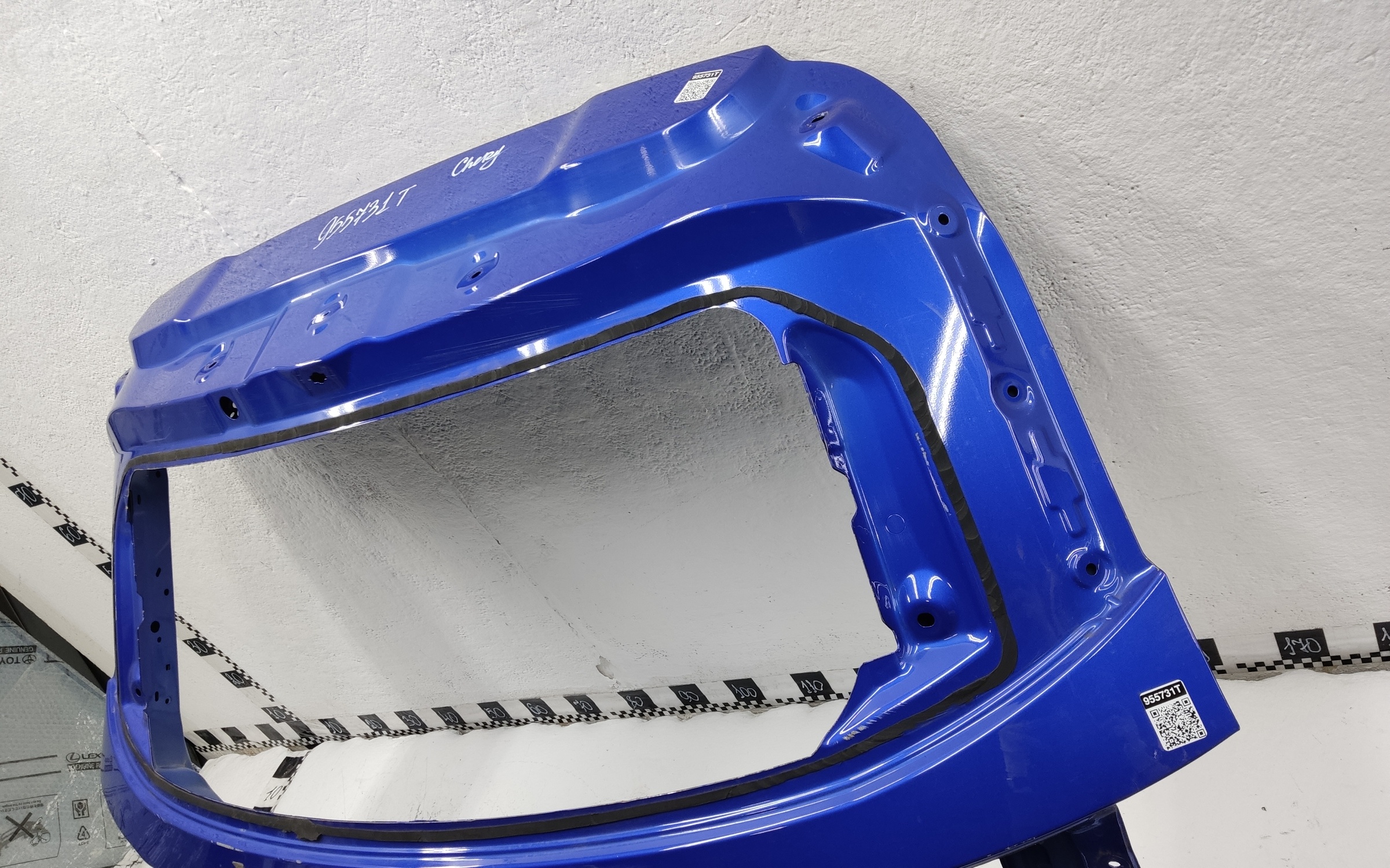 Крышка багажника Chery Tiggo 8 с датчиком защемления