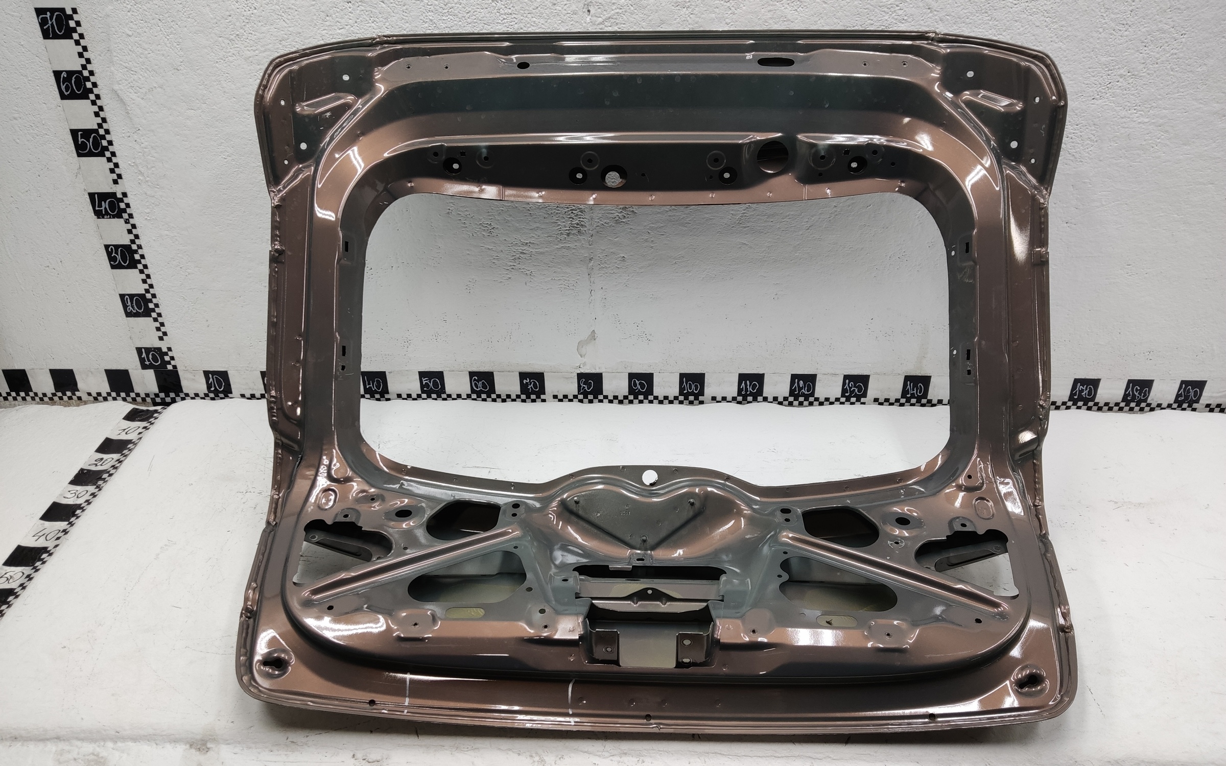 Крышка багажника Lada Vesta Wagon SW